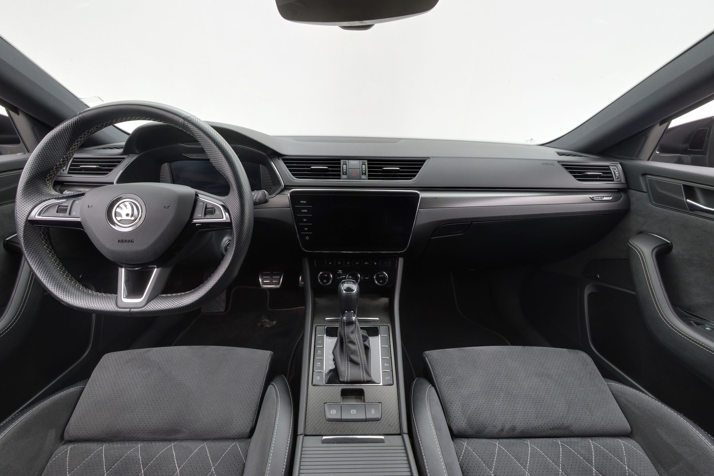 Skoda Superb 2020, kuva 7/39