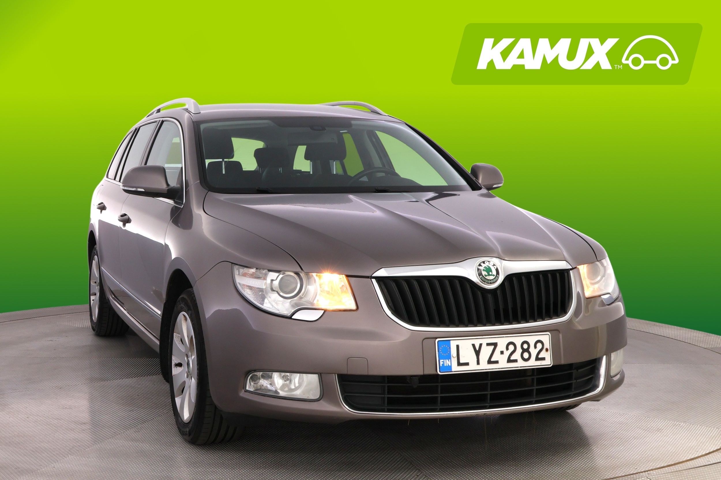 Skoda Superb 2010, photo 6/44