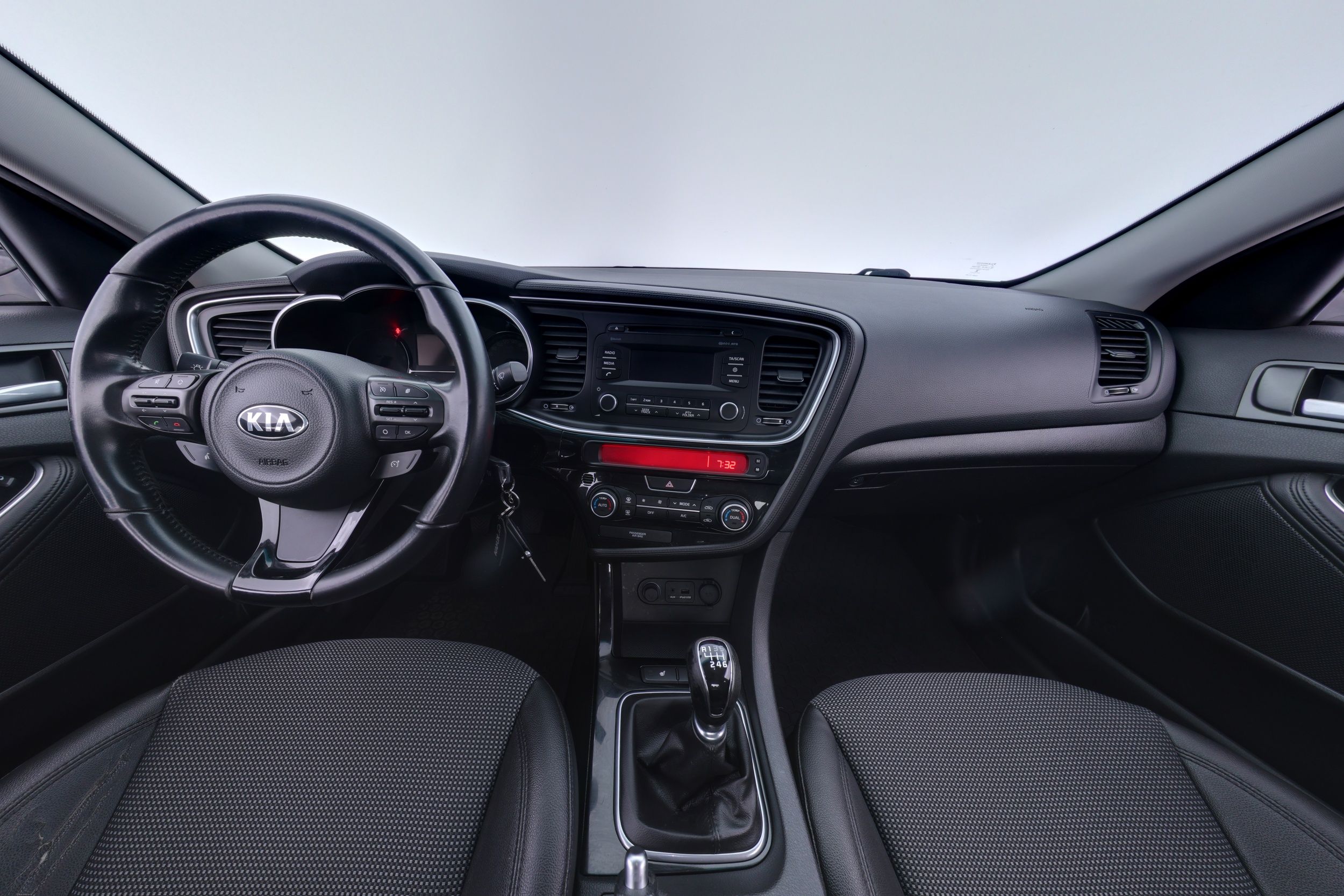 Kia Optima 1,7 CRDi ISG EX EcoDynamics 2014, kuva 7/23