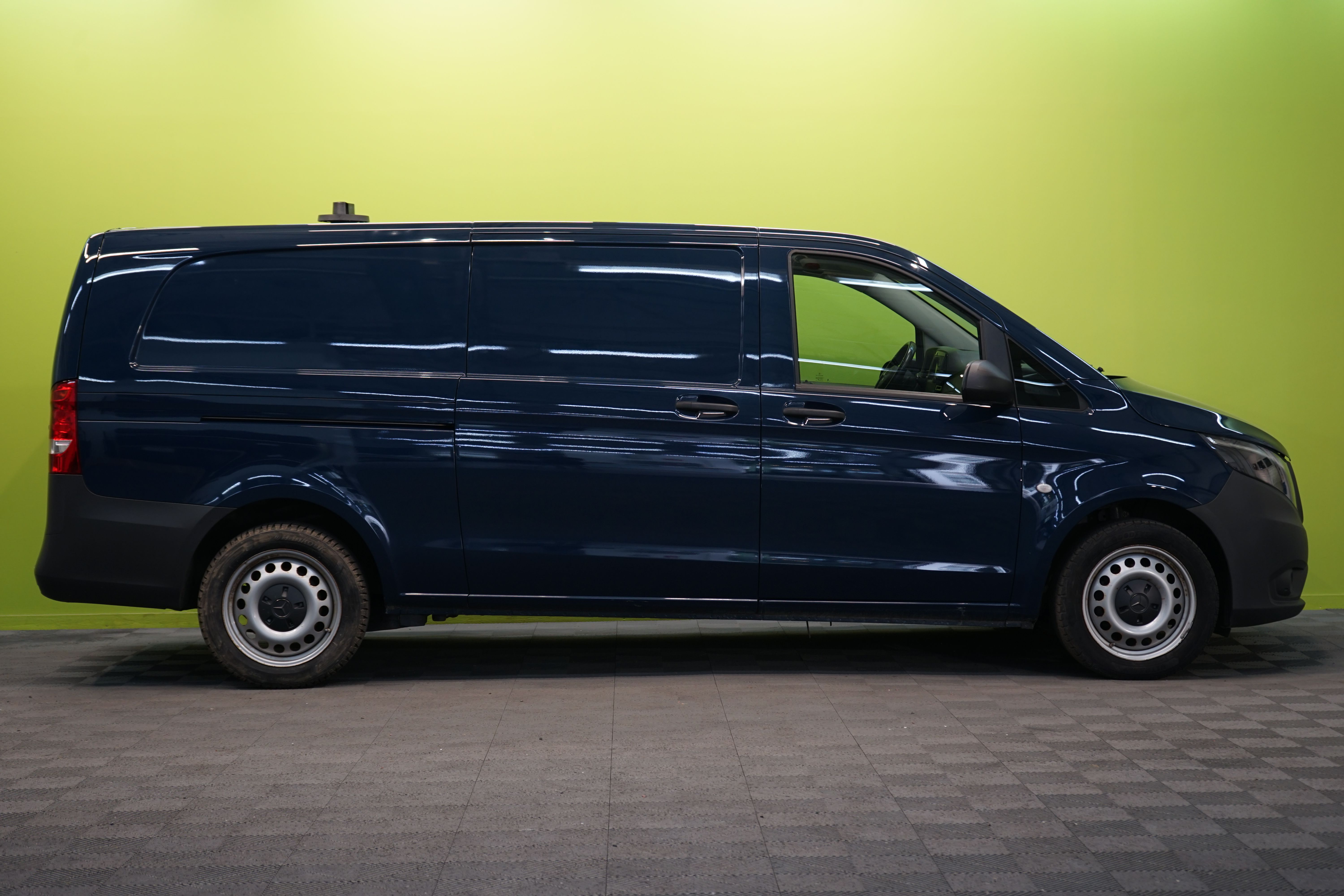 Mercedes-Benz Vito 114CDI pitkä A3 A 2023, kuva 2/18