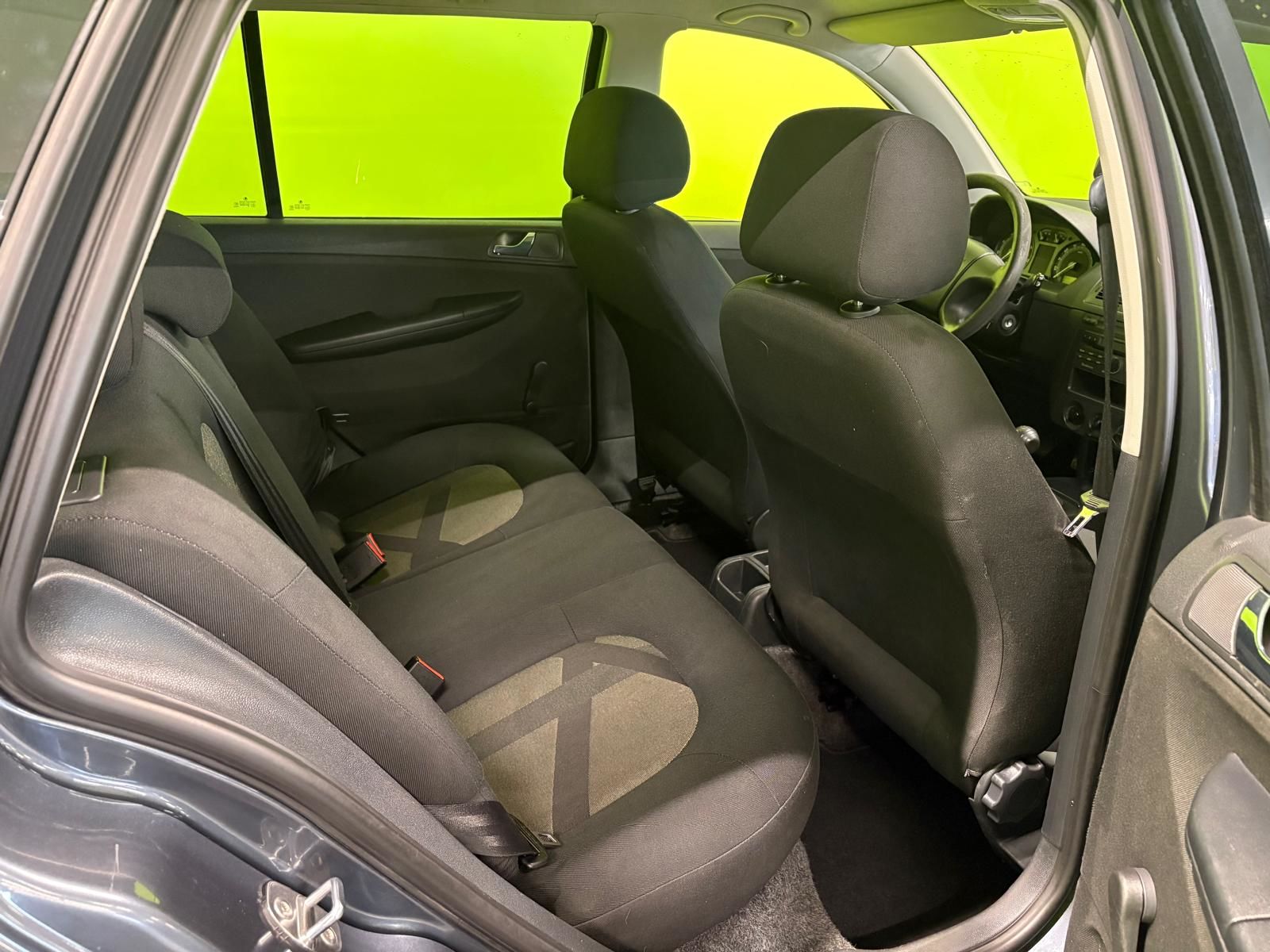 Skoda Fabia FABIA COMBI 1.4 2007, photo 7/14
