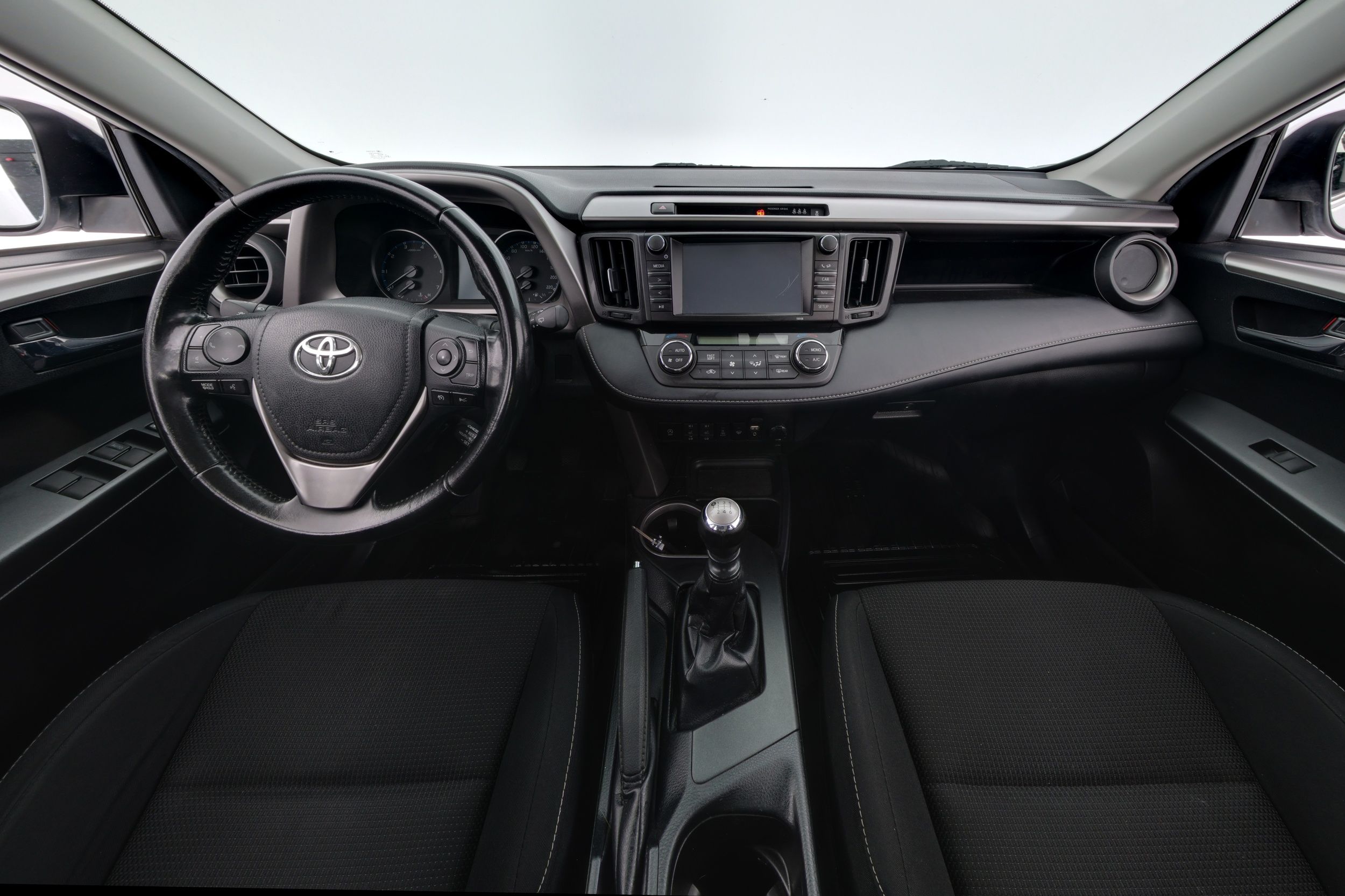 Toyota RAV4 2,0 D-4D FWD Active 2017, kuva 7/20