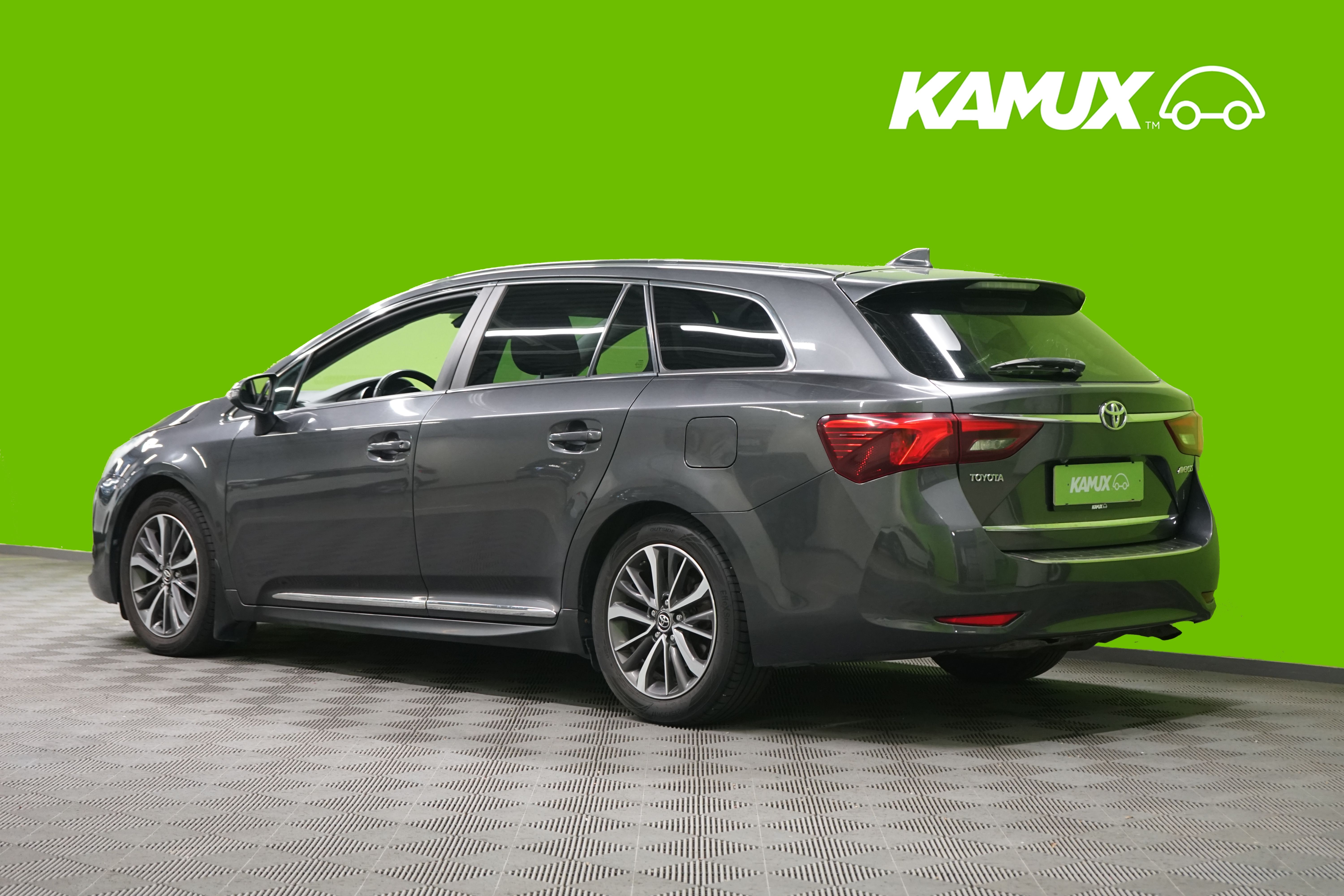 Toyota Avensis 2015, photo 5/20