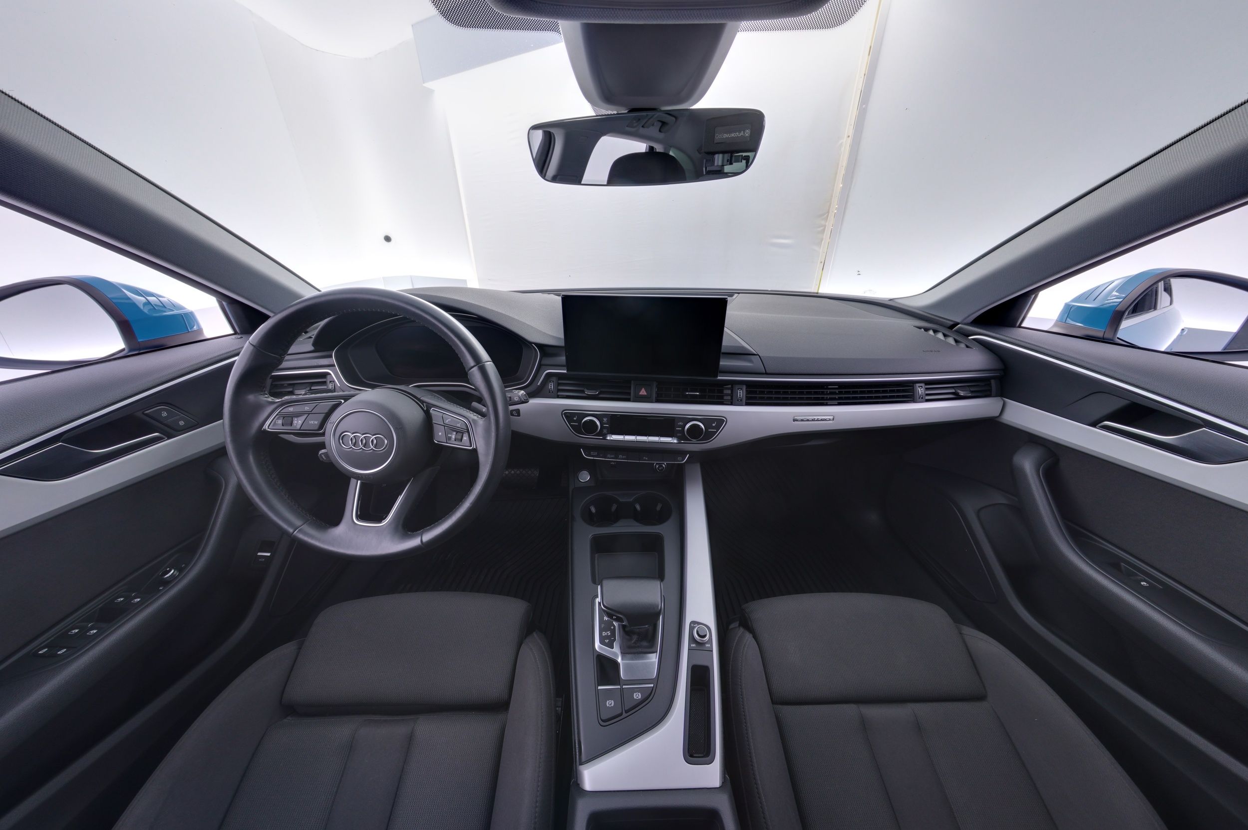 Audi A4 2020, kuva 7/25