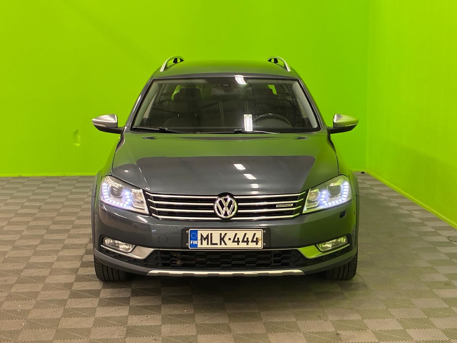 Volkswagen Passat 2013, photo 2/14