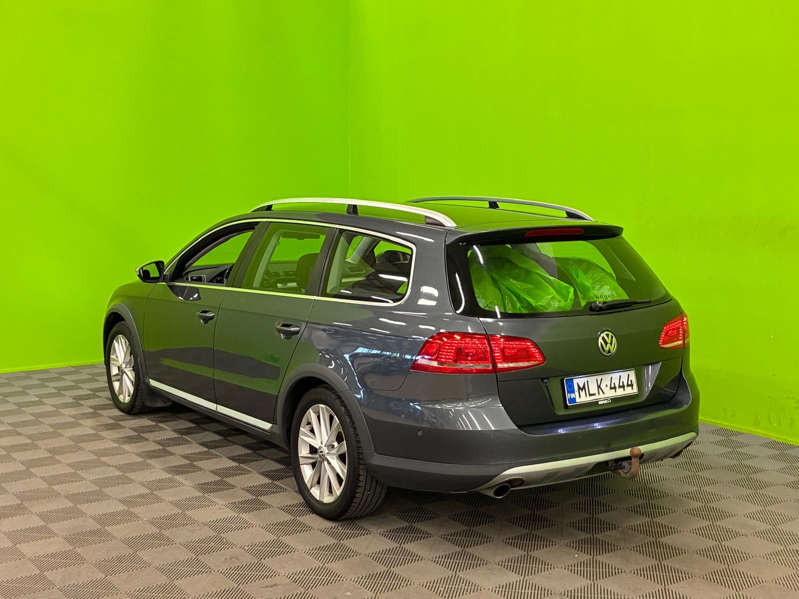 Volkswagen Passat 2013, photo 4/14