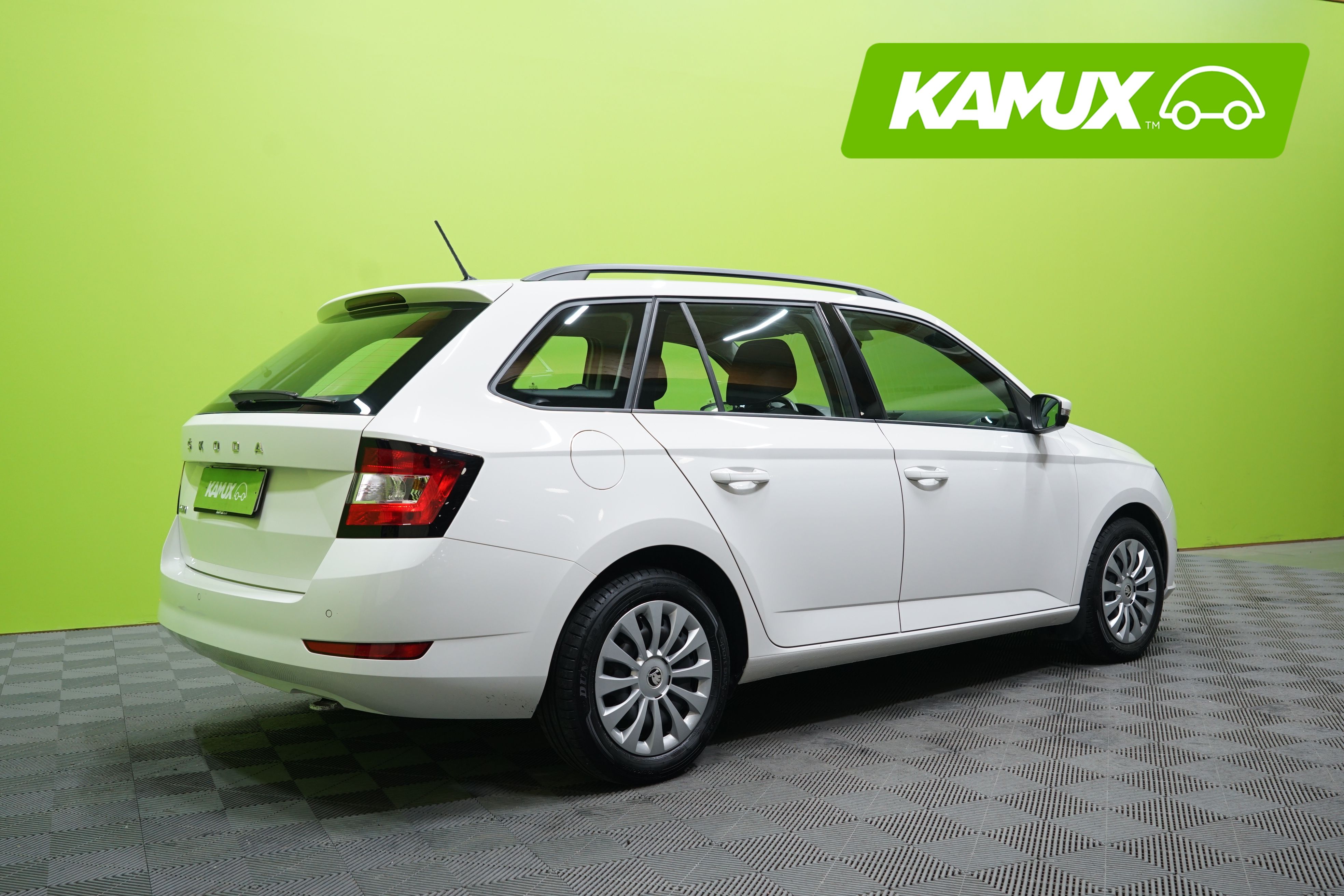 Skoda Fabia Combi 1,0 TSI 95 Ambition 2021, kuva 3/19