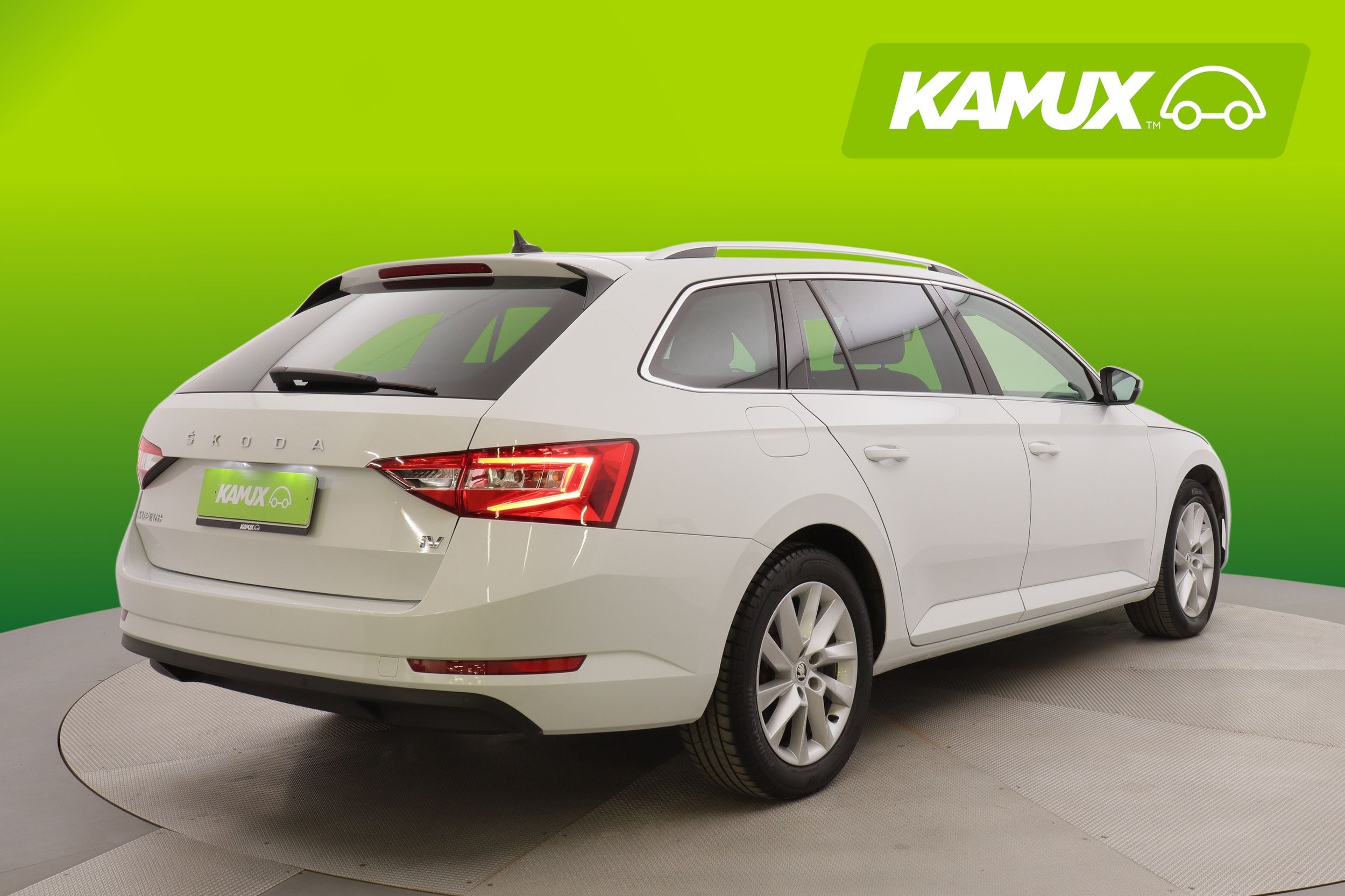 Skoda Superb 2021, kuva 3/22