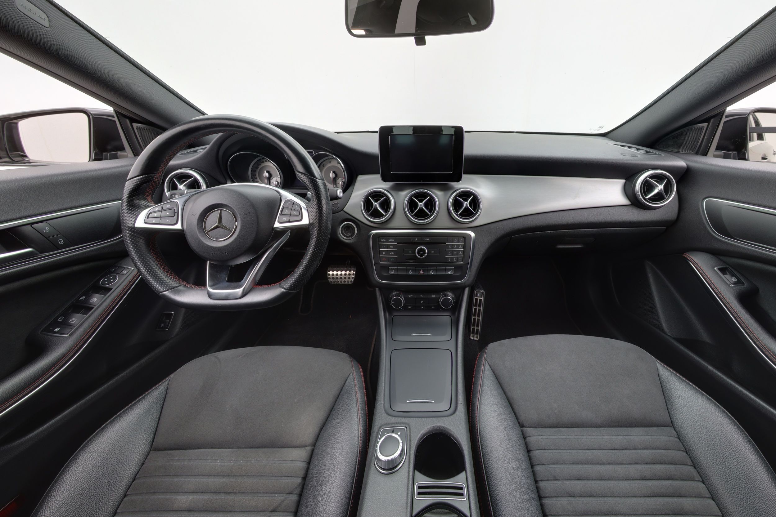 Mercedes-Benz CLA 2015, kuva 7/40