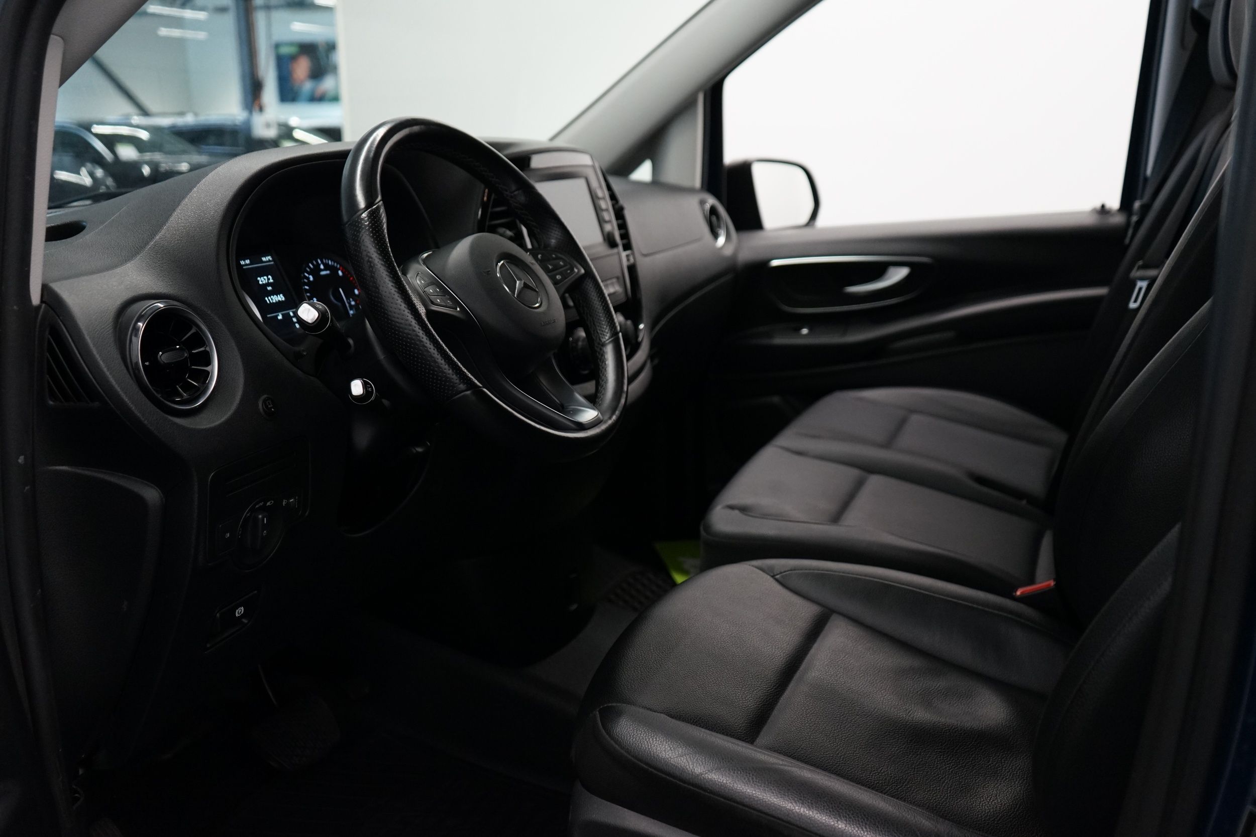 Mercedes-Benz Vito 2023, kuva 6/19