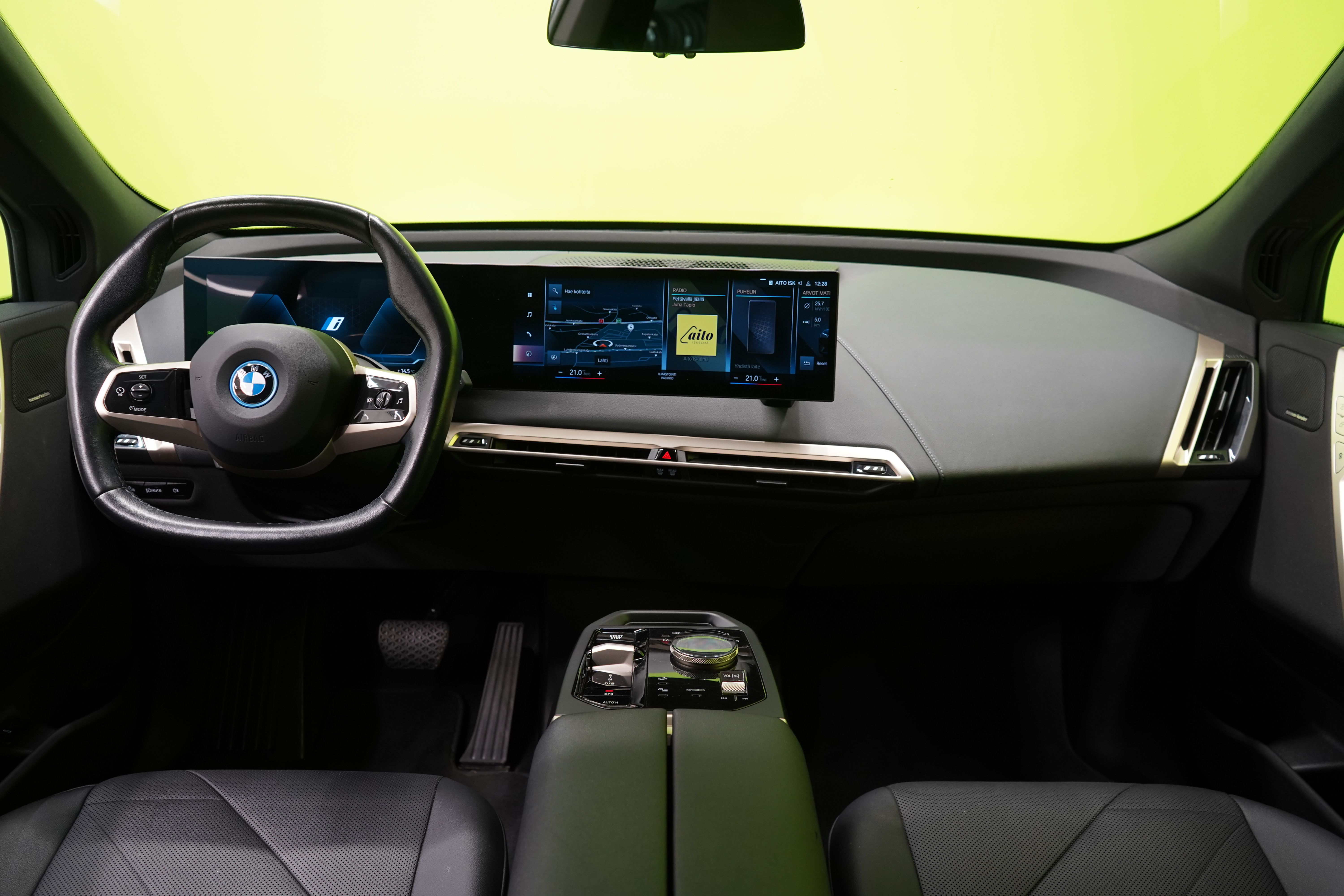 BMW iX xDrive40 2021, kuva 6/31