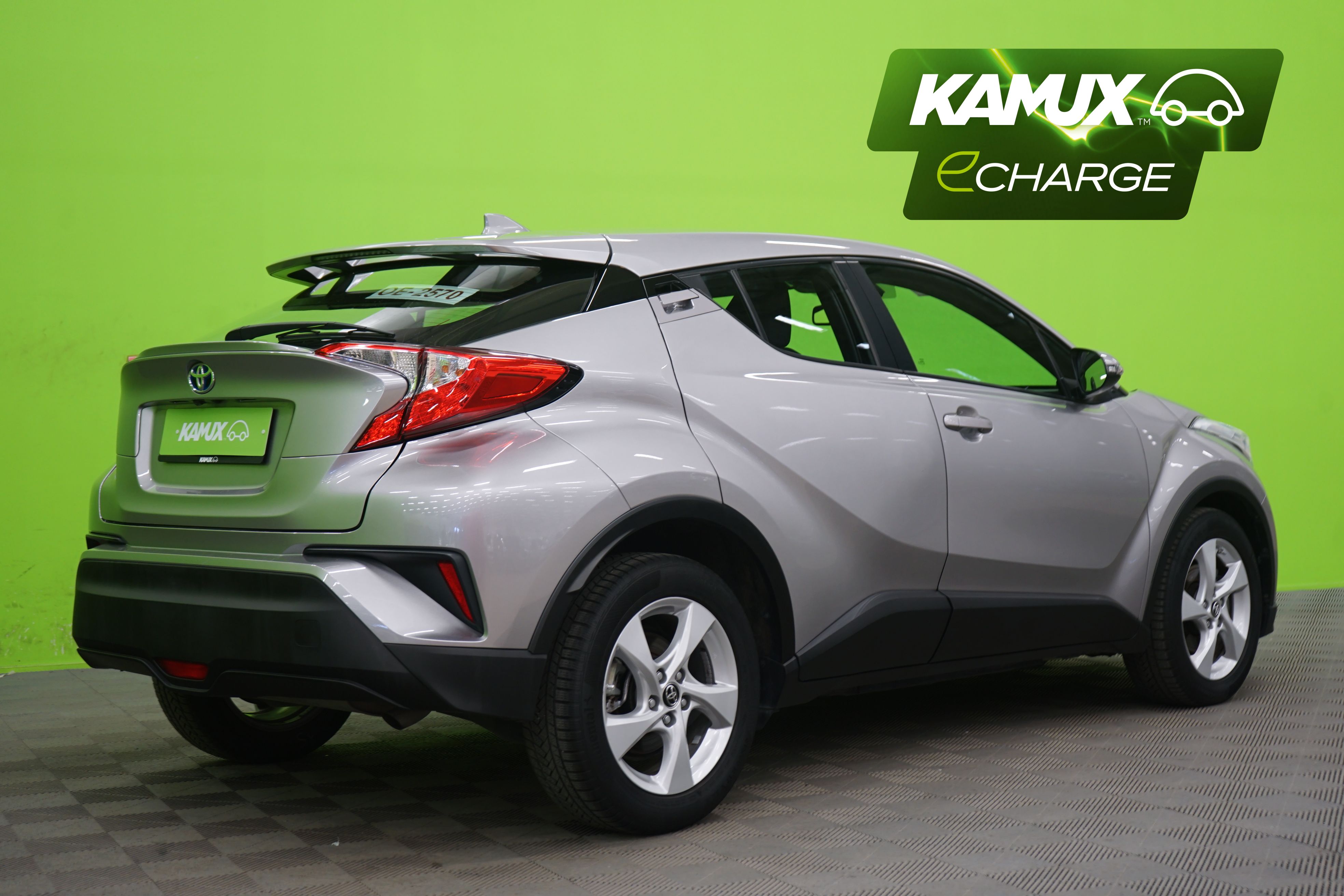Toyota C-HR 1,8 Hybrid Active 2019, kuva 3/19