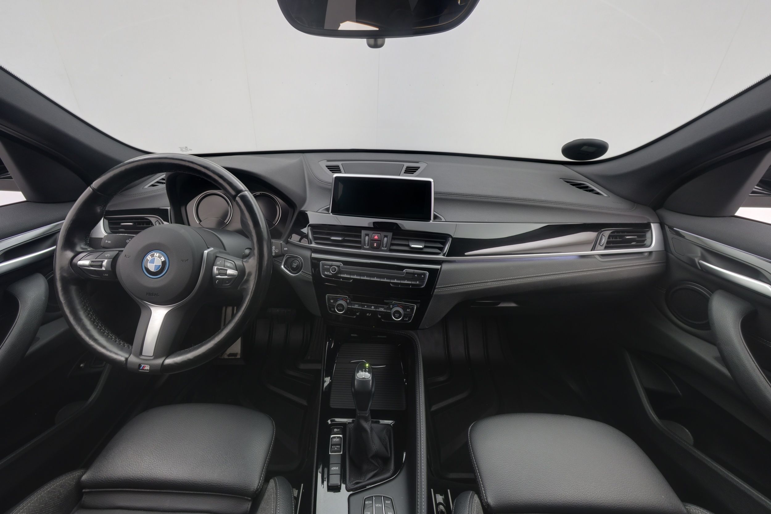 BMW X1 F48 xDrive25e A Business M Sport 2021, kuva 7/26