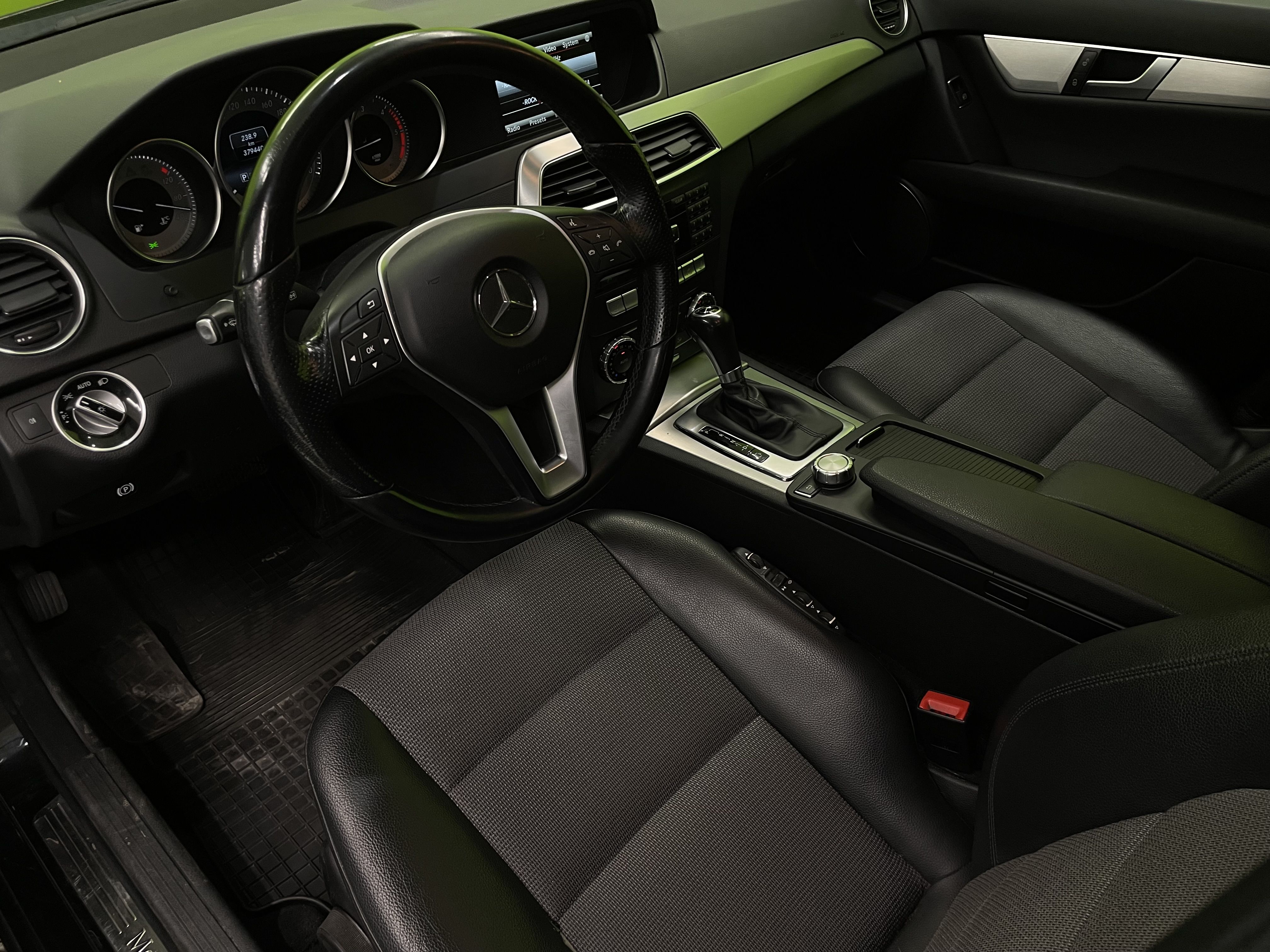 Mercedes-Benz C 2013, kuva 6/30
