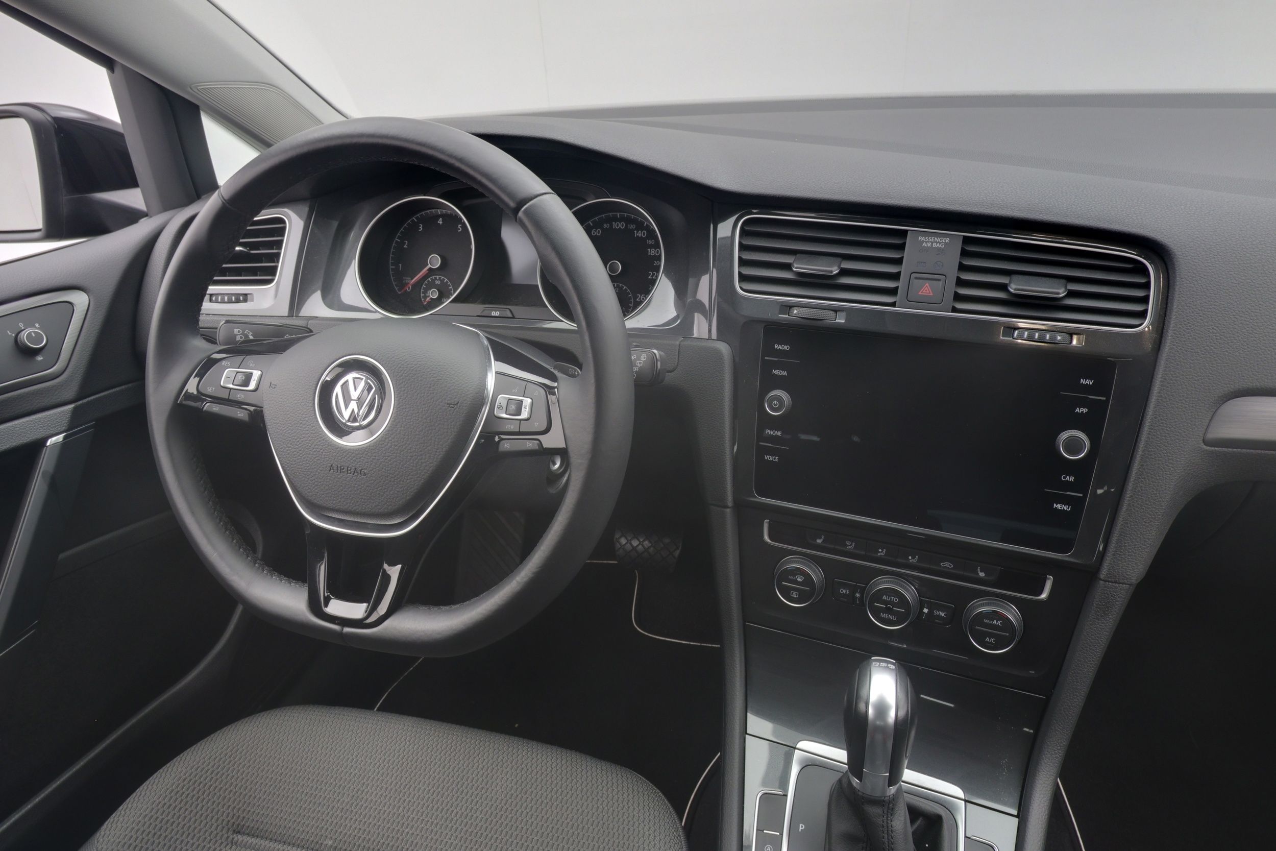 Volkswagen Golf 2019, kuva 7/28