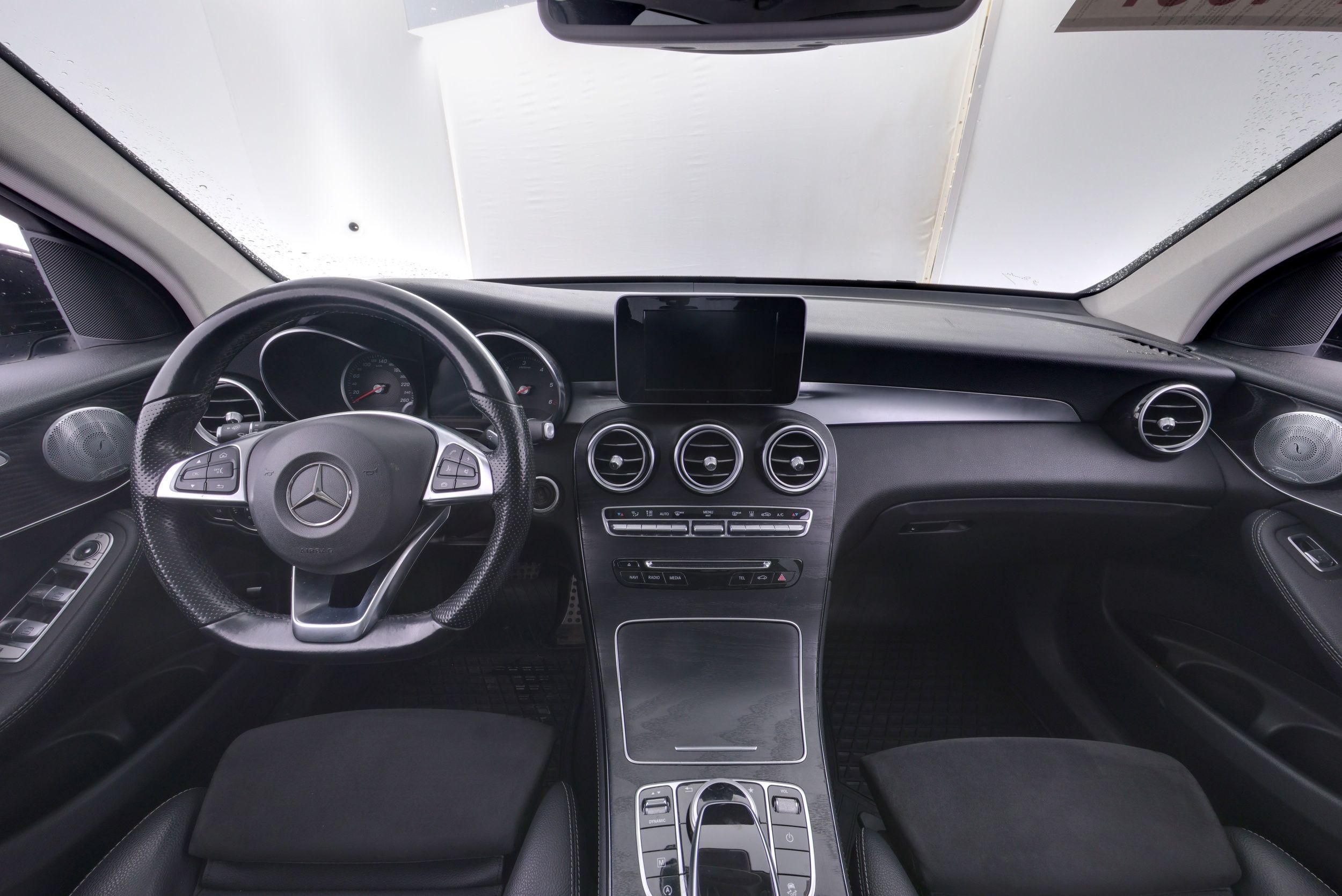 Mercedes-Benz GLC 2017, kuva 7/29