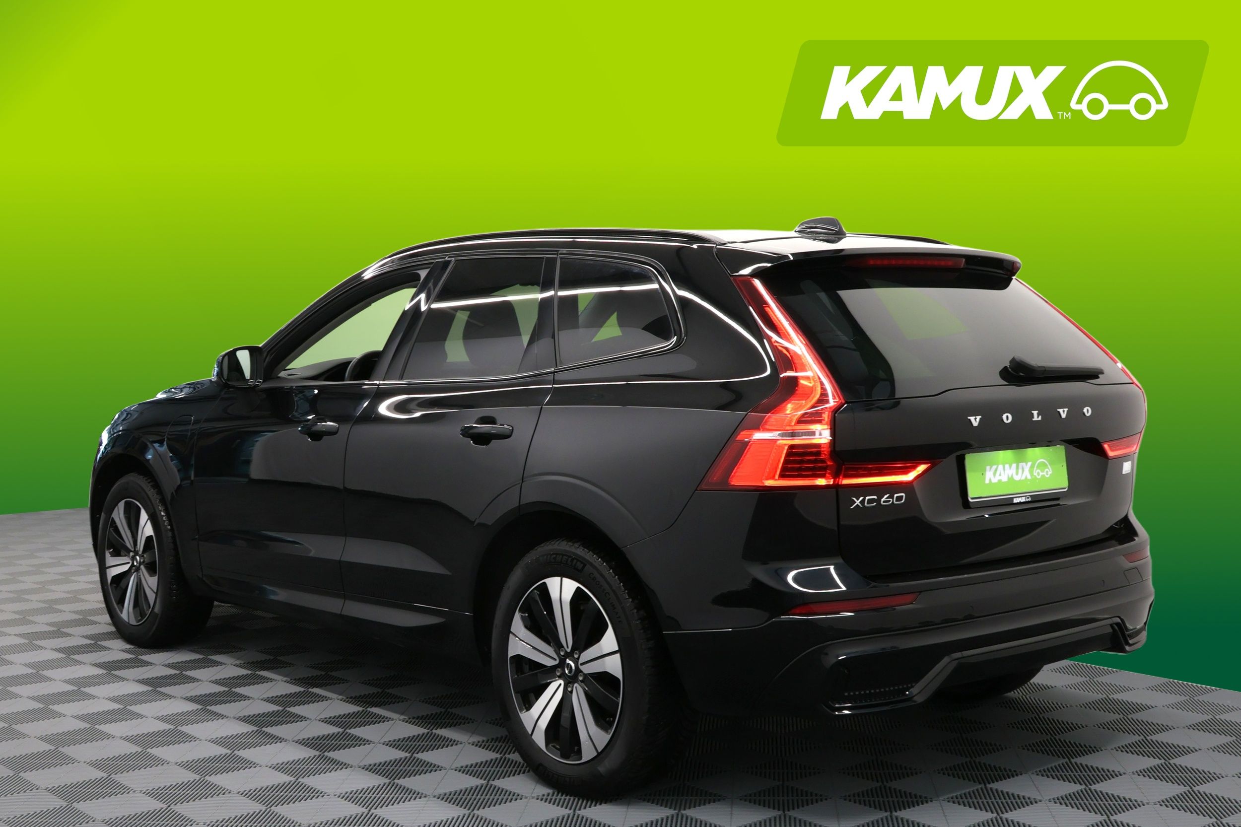 Volvo XC60 2023, photo 3/28