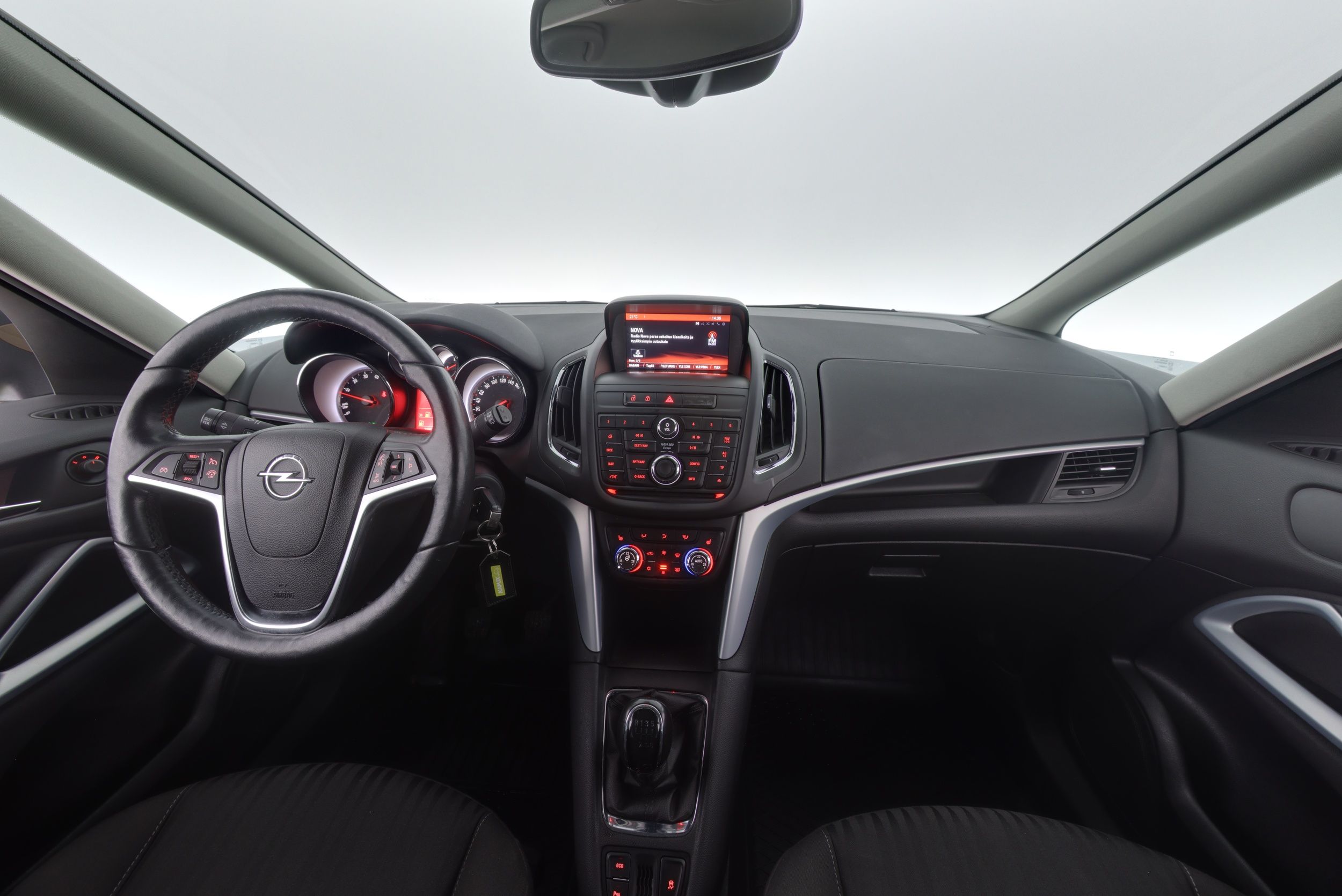 Opel Zafira Tourer 2015, photo 7/20