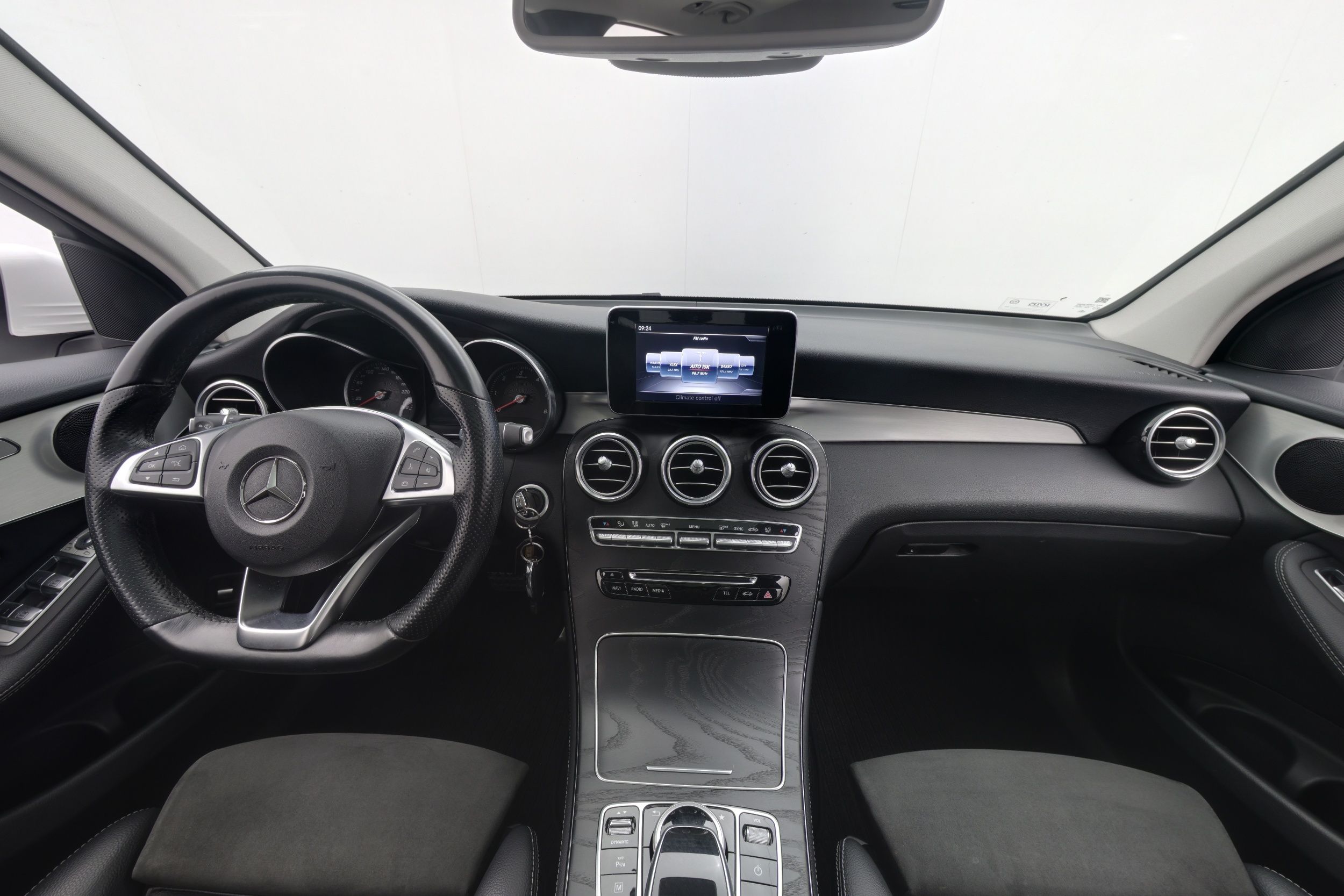 Mercedes-Benz GLC 220 d AMG Line 4Matic 2019, kuva 7/28