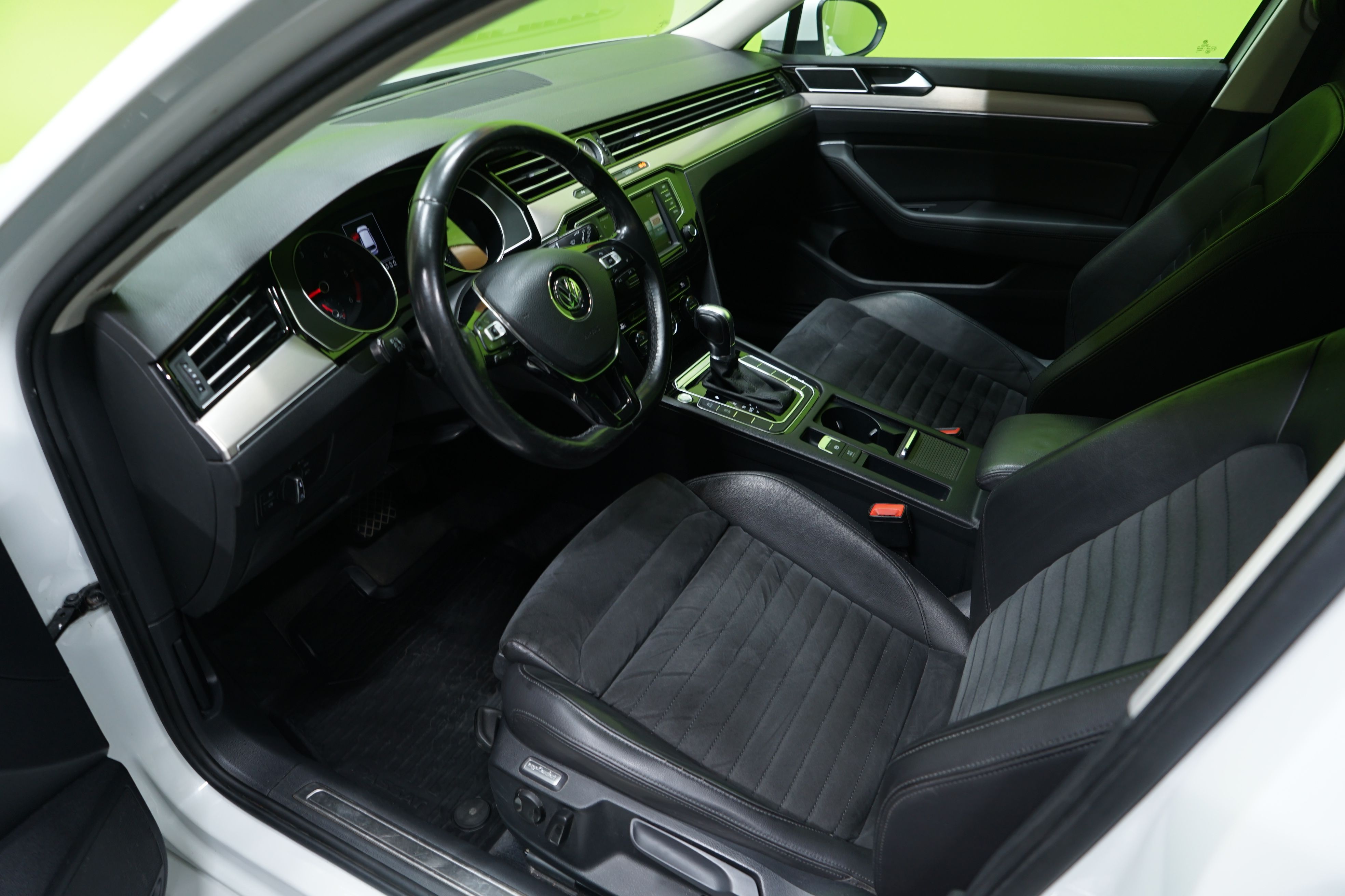 Volkswagen Passat 2016, kuva 7/22