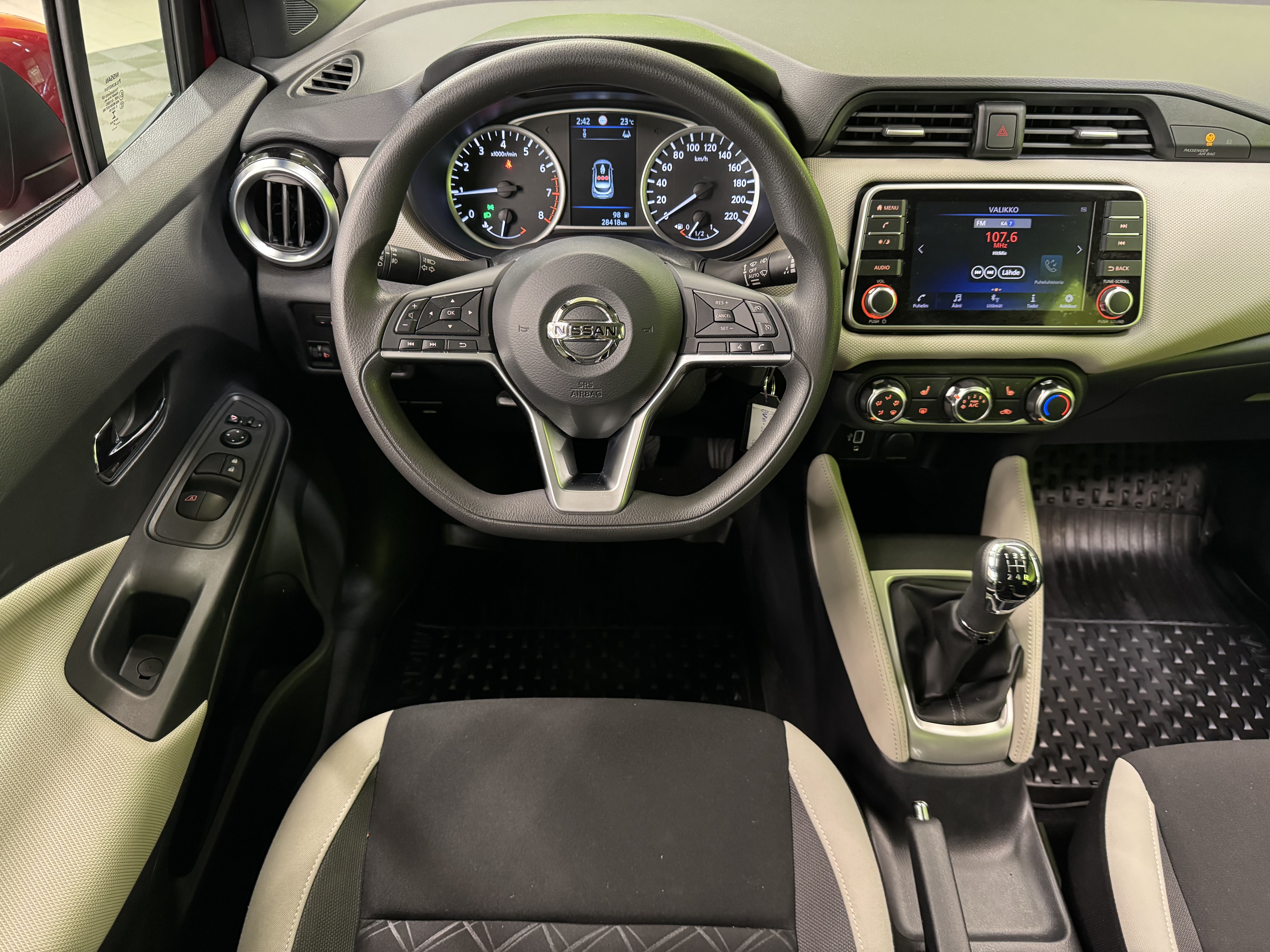Nissan Micra 1,0L 70 Acenta 5M/T 2019, kuva 7/16