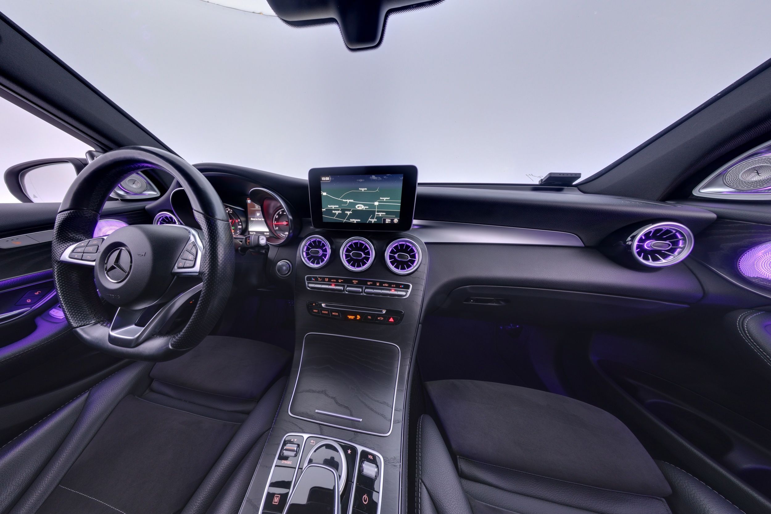 Mercedes-Benz GLC 2018, kuva 7/29