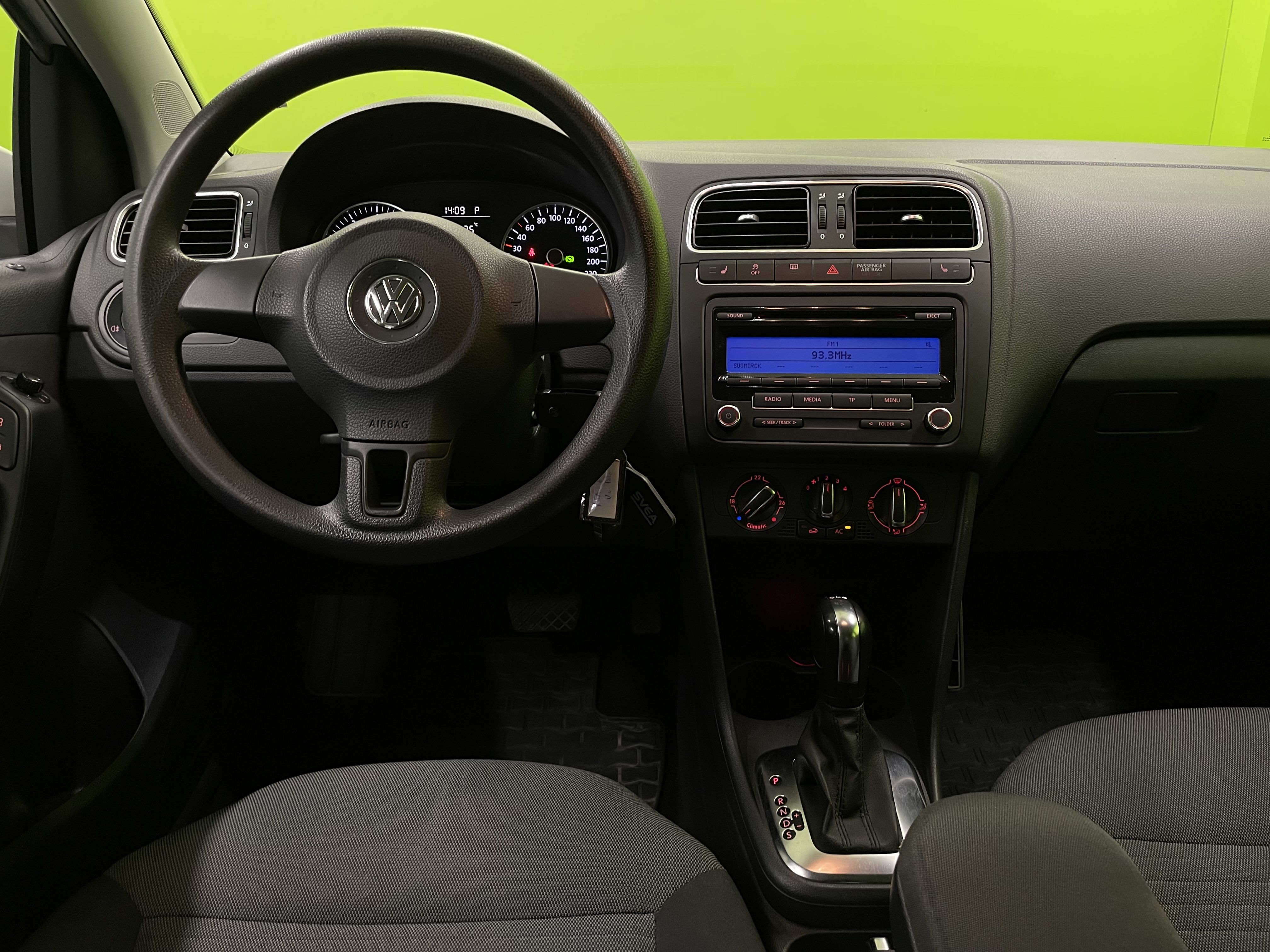 Volkswagen Polo 2011, kuva 7/21