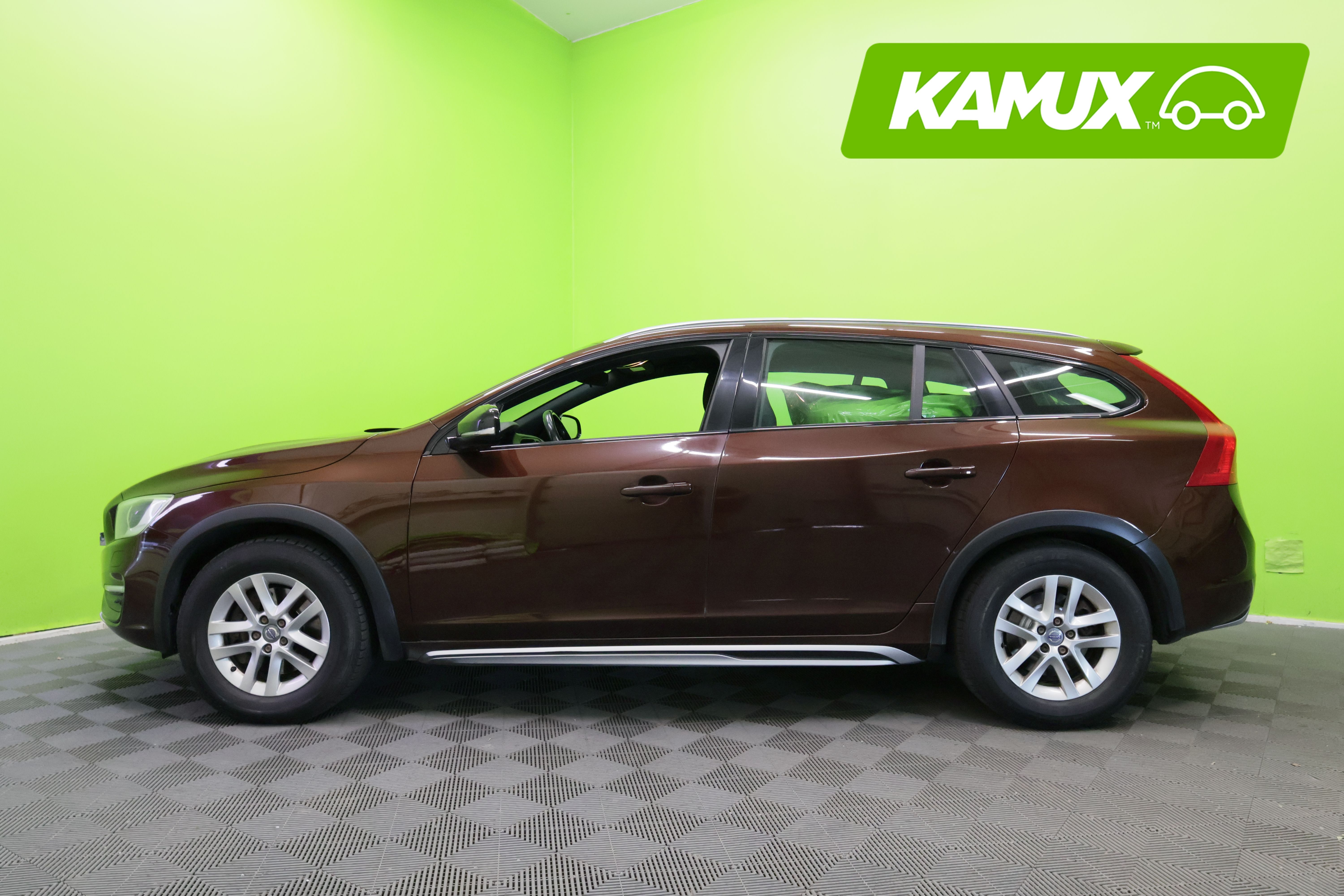 Volvo V60 Cross Country 2016, kuva 5/23