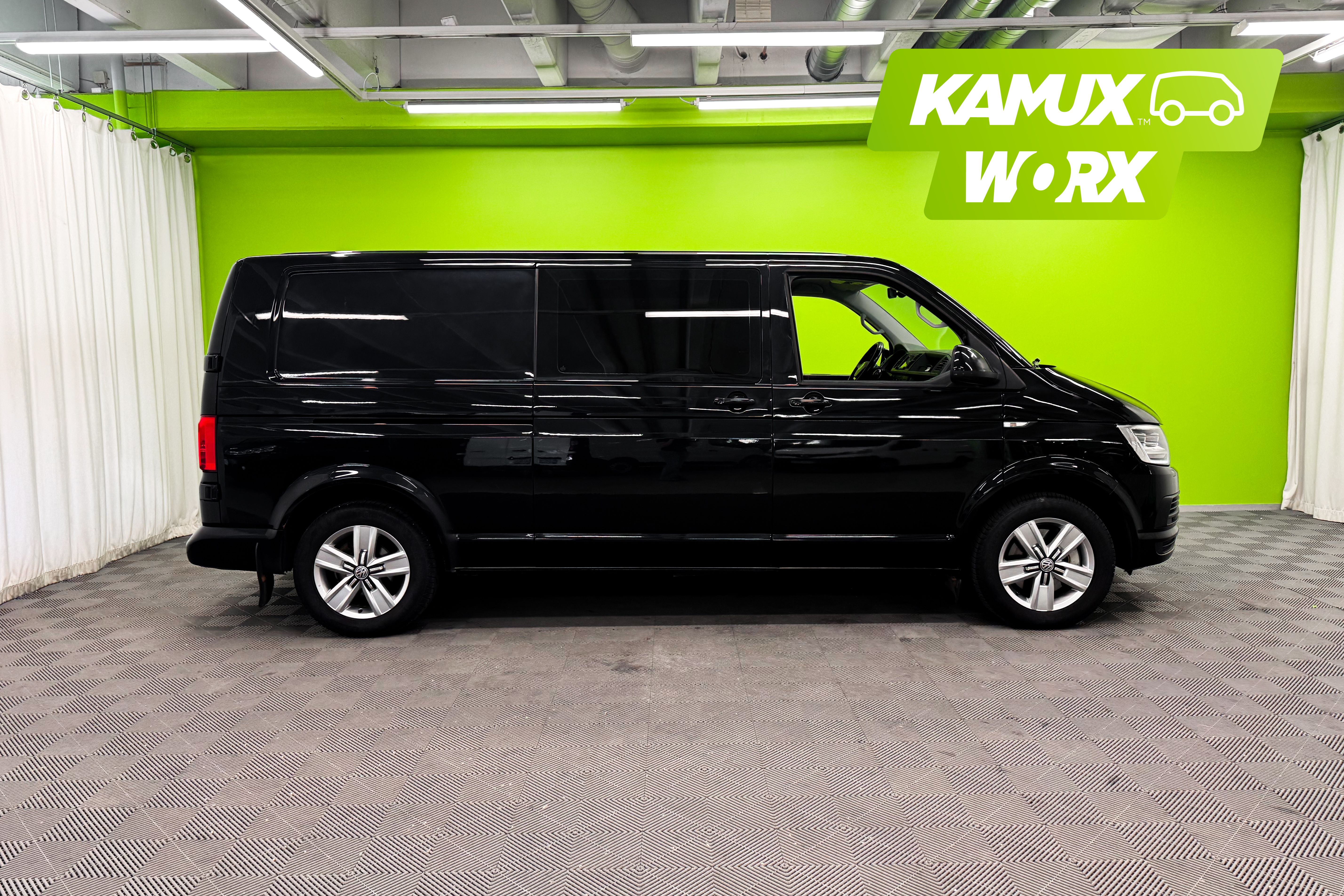 Volkswagen Transporter 2017, kuva 2/28