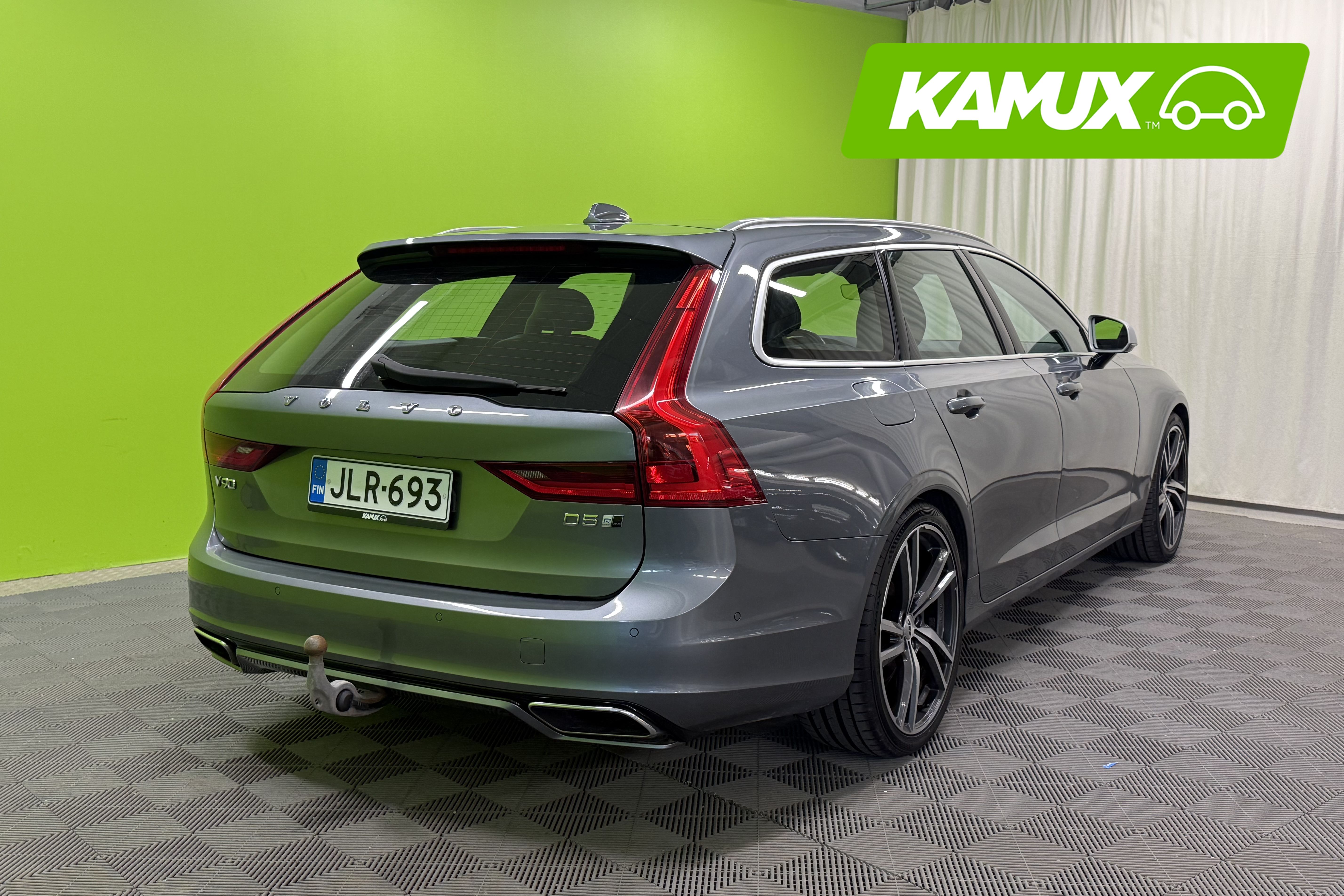 Volvo V90 D5 AWD Business R-Design aut 2017, kuva 3/38