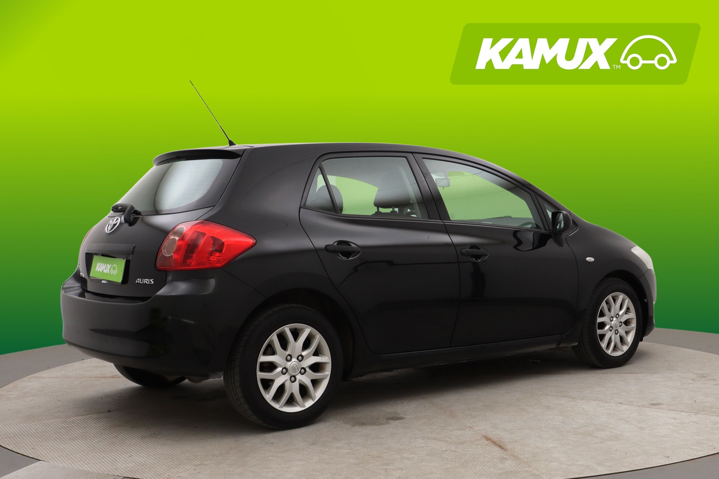 Toyota Auris 1,4 VVT-i Linea Terra 5ov 2008, kuva 2/24