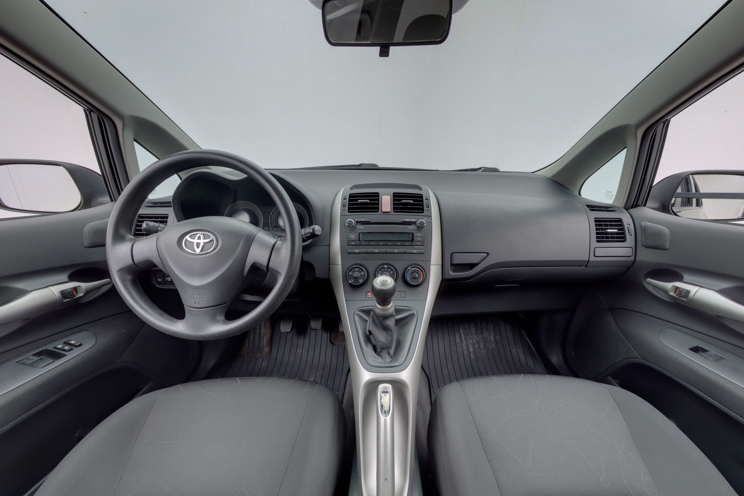 Toyota Auris 1,4 VVT-i Linea Terra 5ov 2008, kuva 7/24