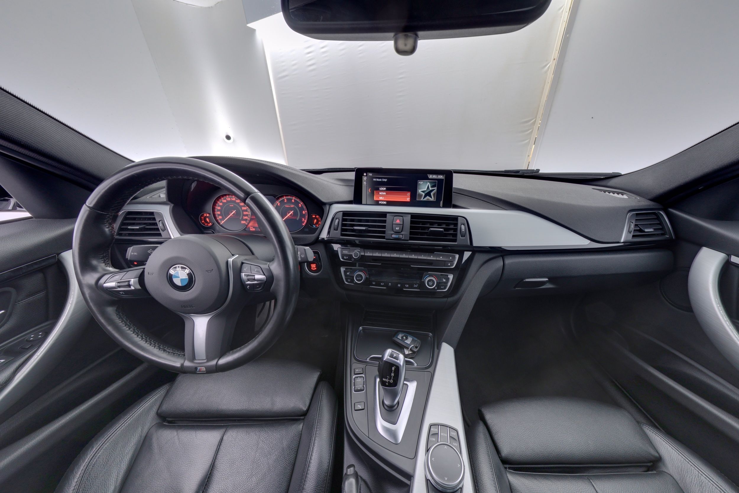 BMW 318 2019, kuva 7/25