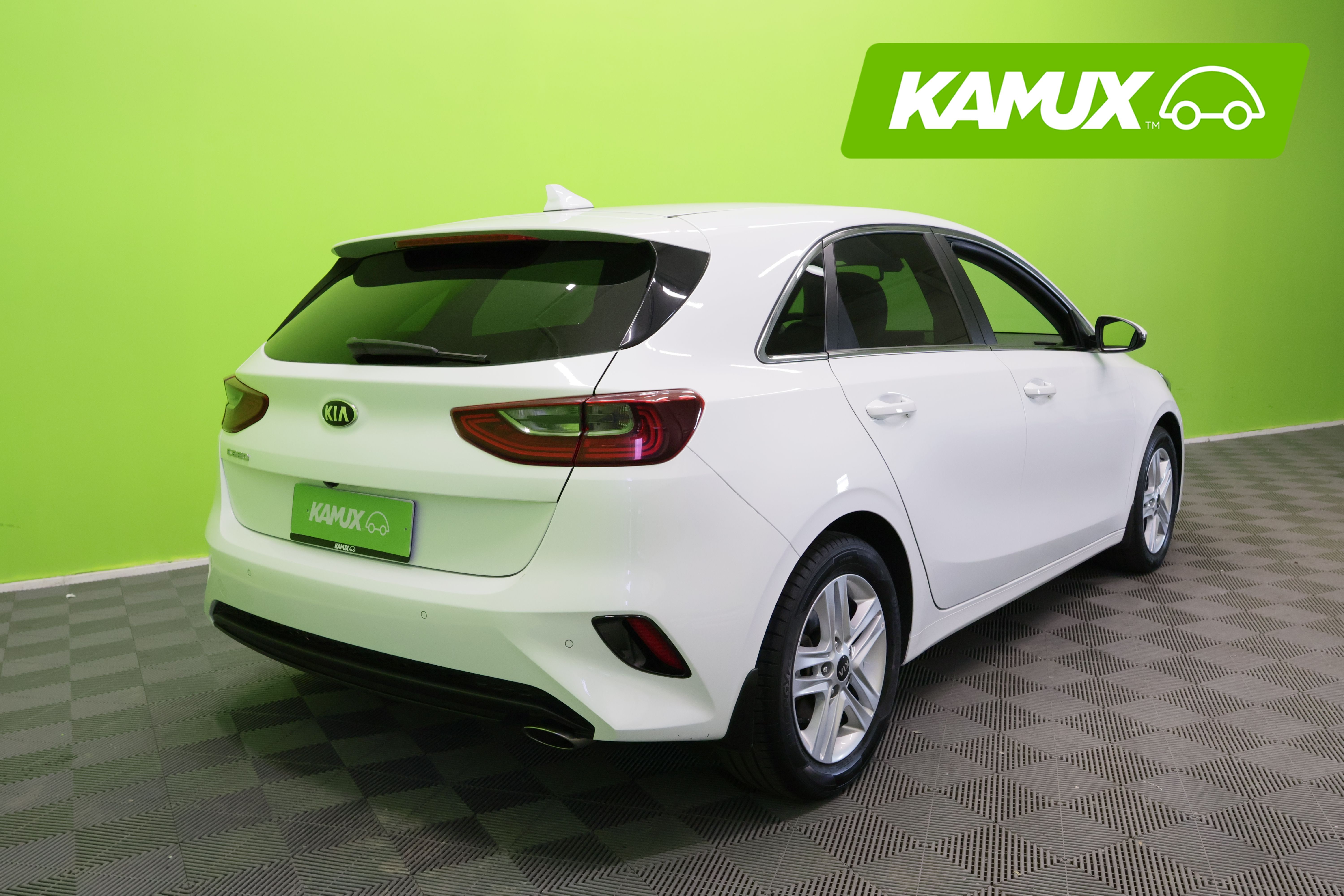 Kia Ceed 1,5 T-GDI 160hv A 2021, kuva 3/23