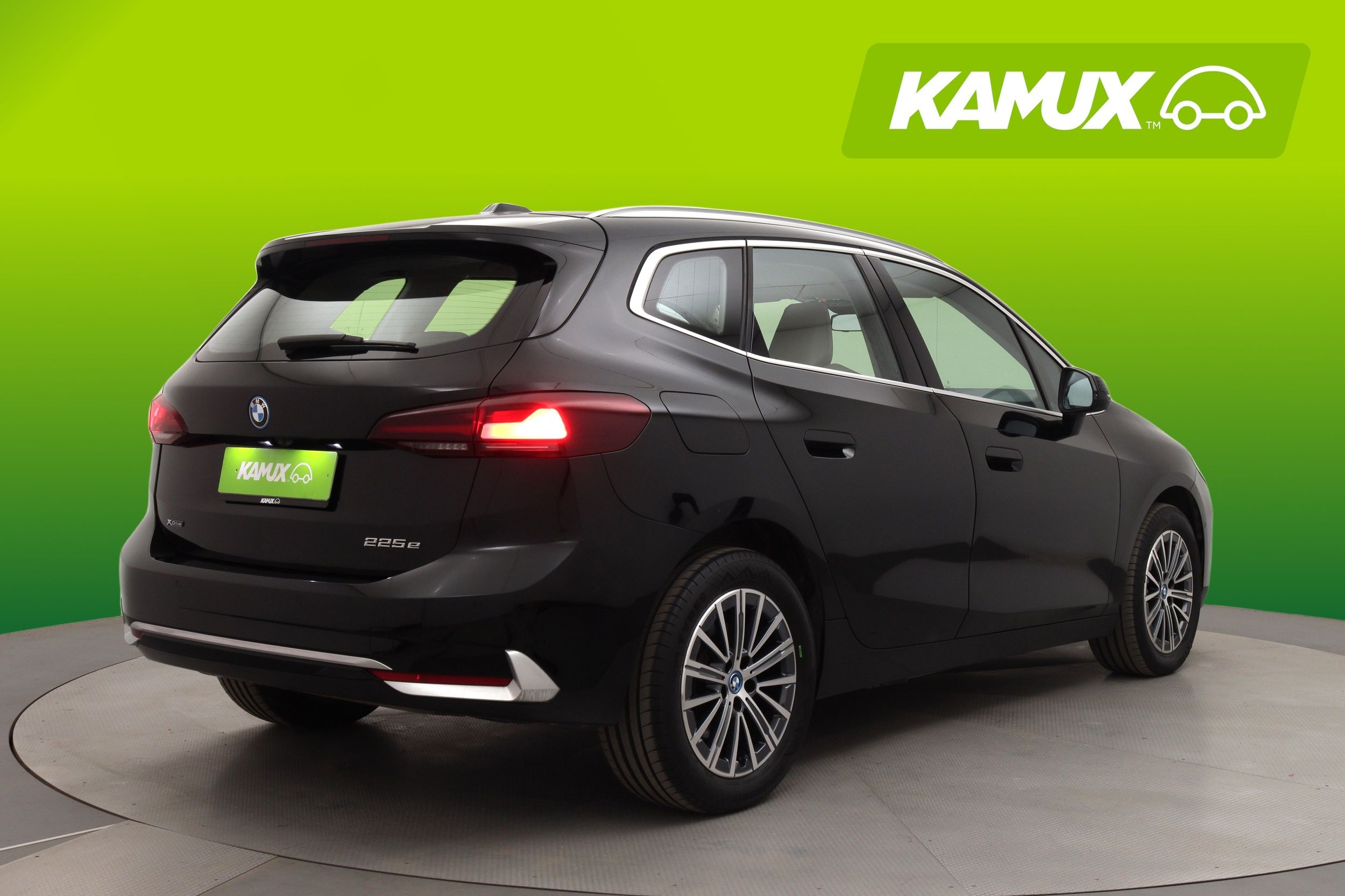 BMW 225 Active Tourer xDrive Luxury Line 2023, kuva 3/37