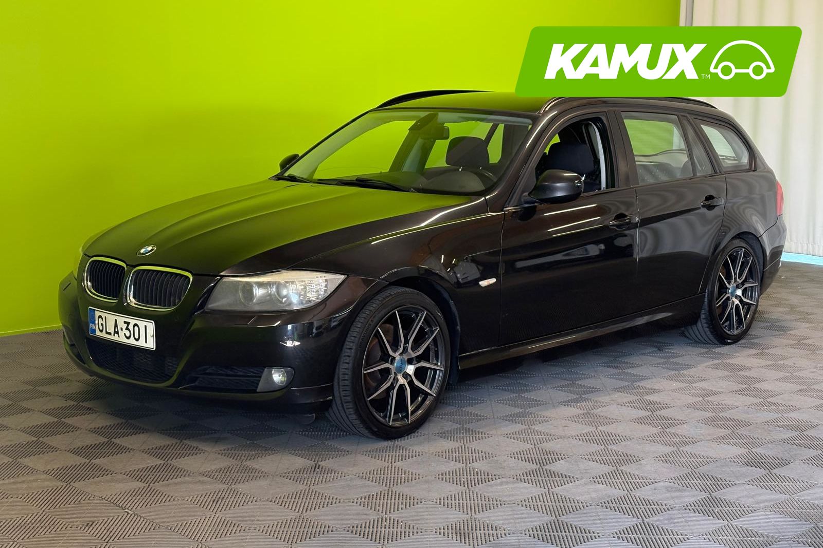 BMW 320 320d Farmari 2011, kuva 5/14