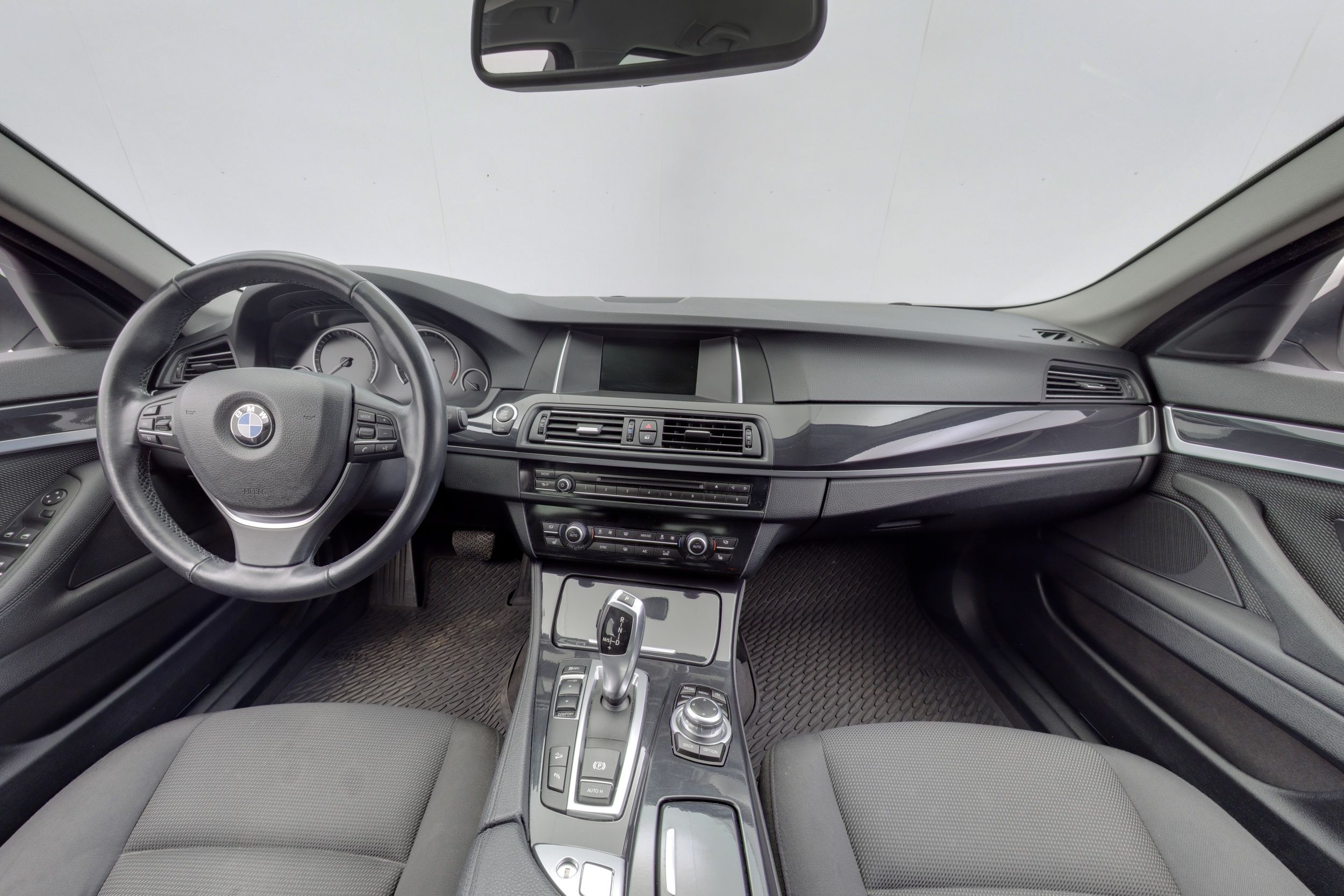 BMW 520 2014, photo 7/30