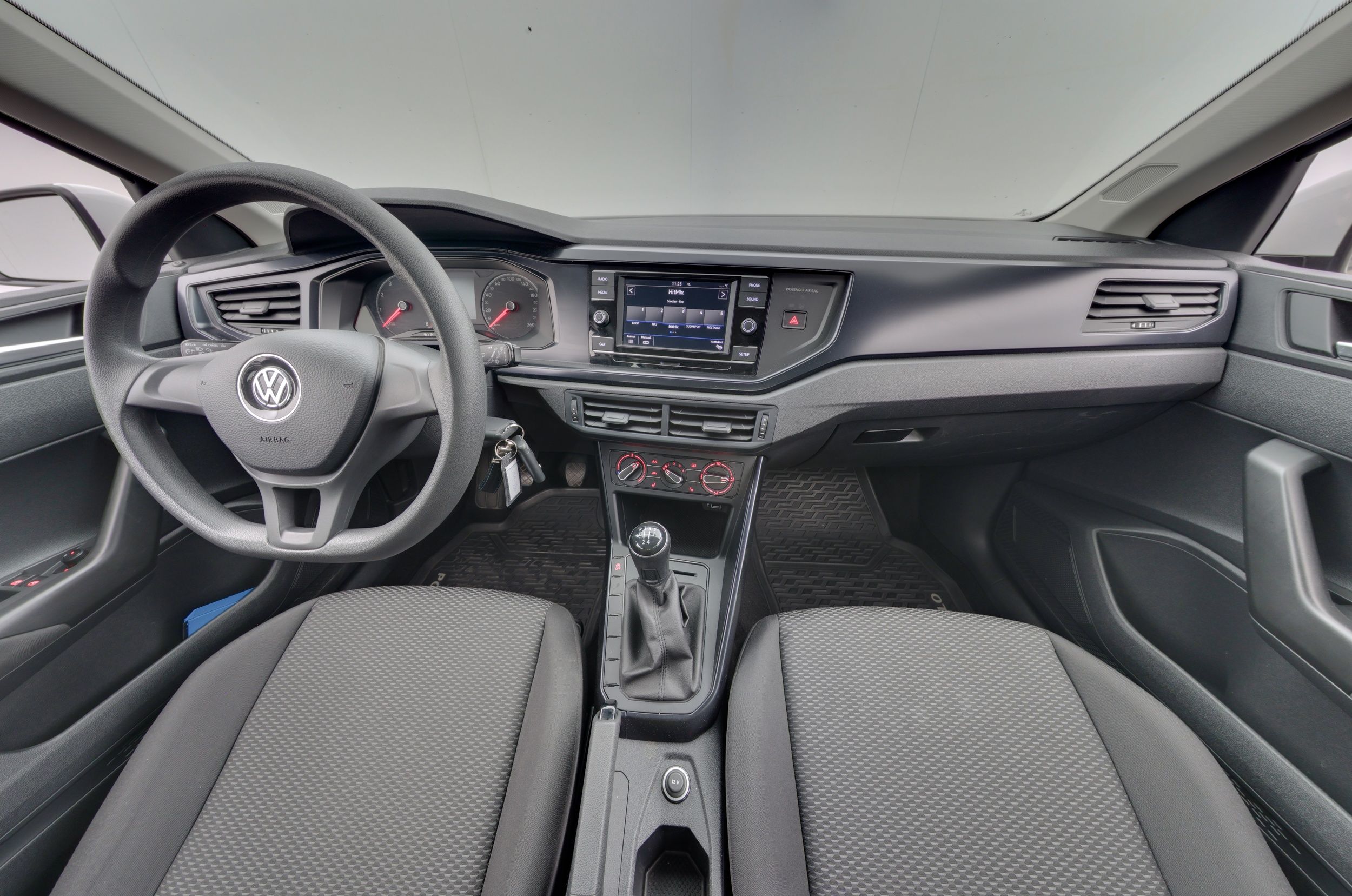 Volkswagen Polo 2018, photo 7/9