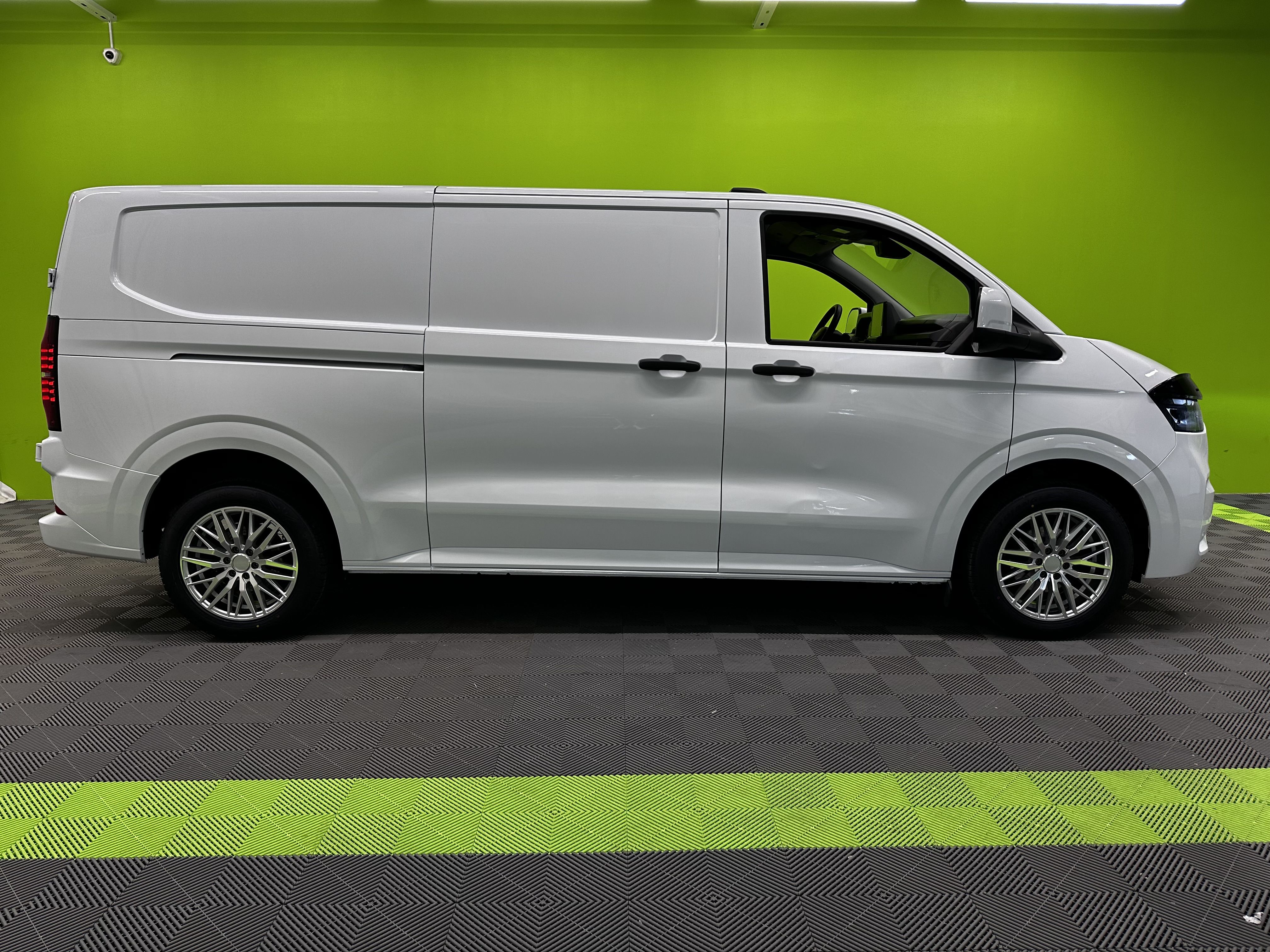 Volkswagen Transporter 2025, kuva 2/20
