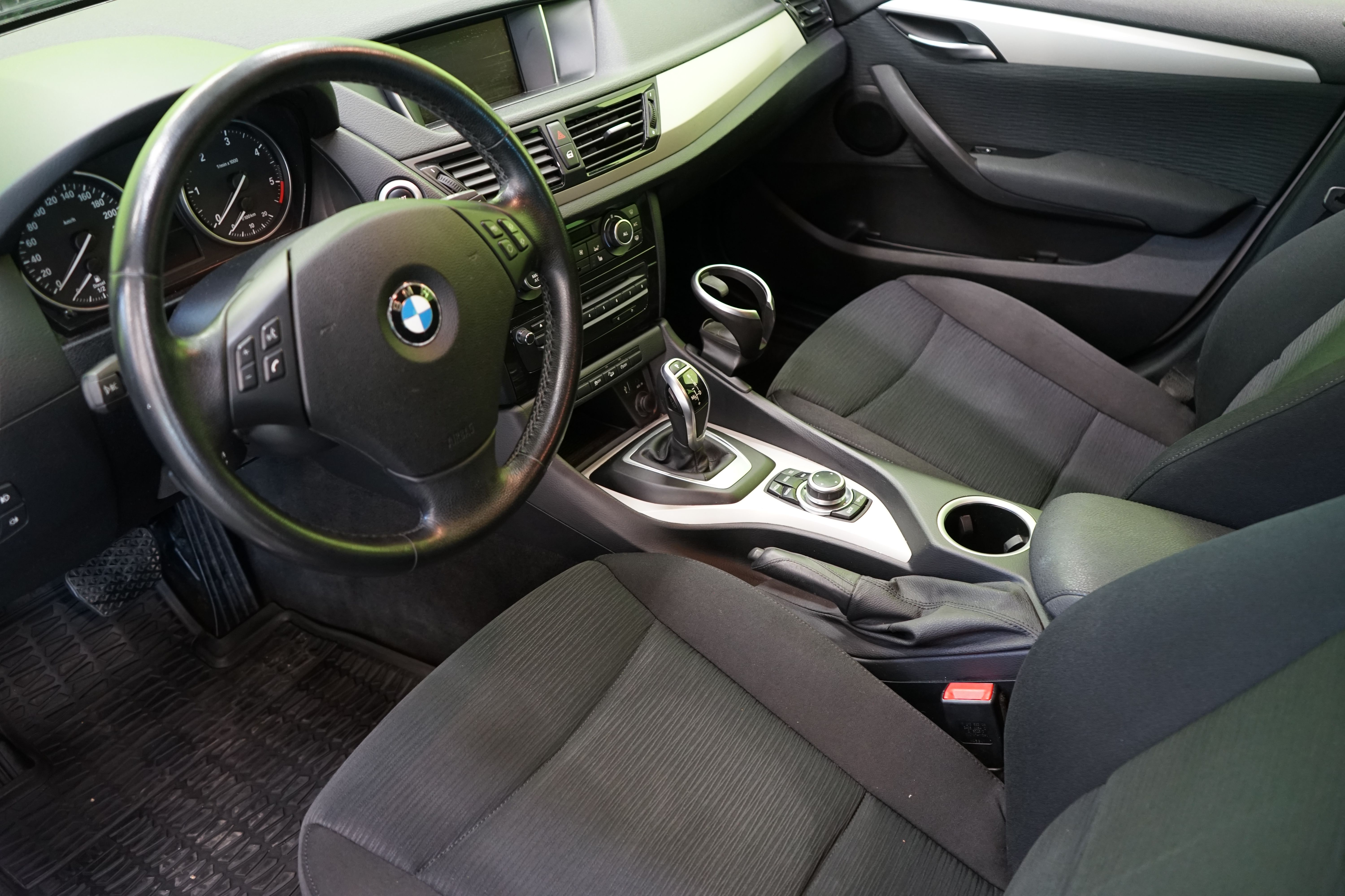 BMW X1 2013, kuva 6/23
