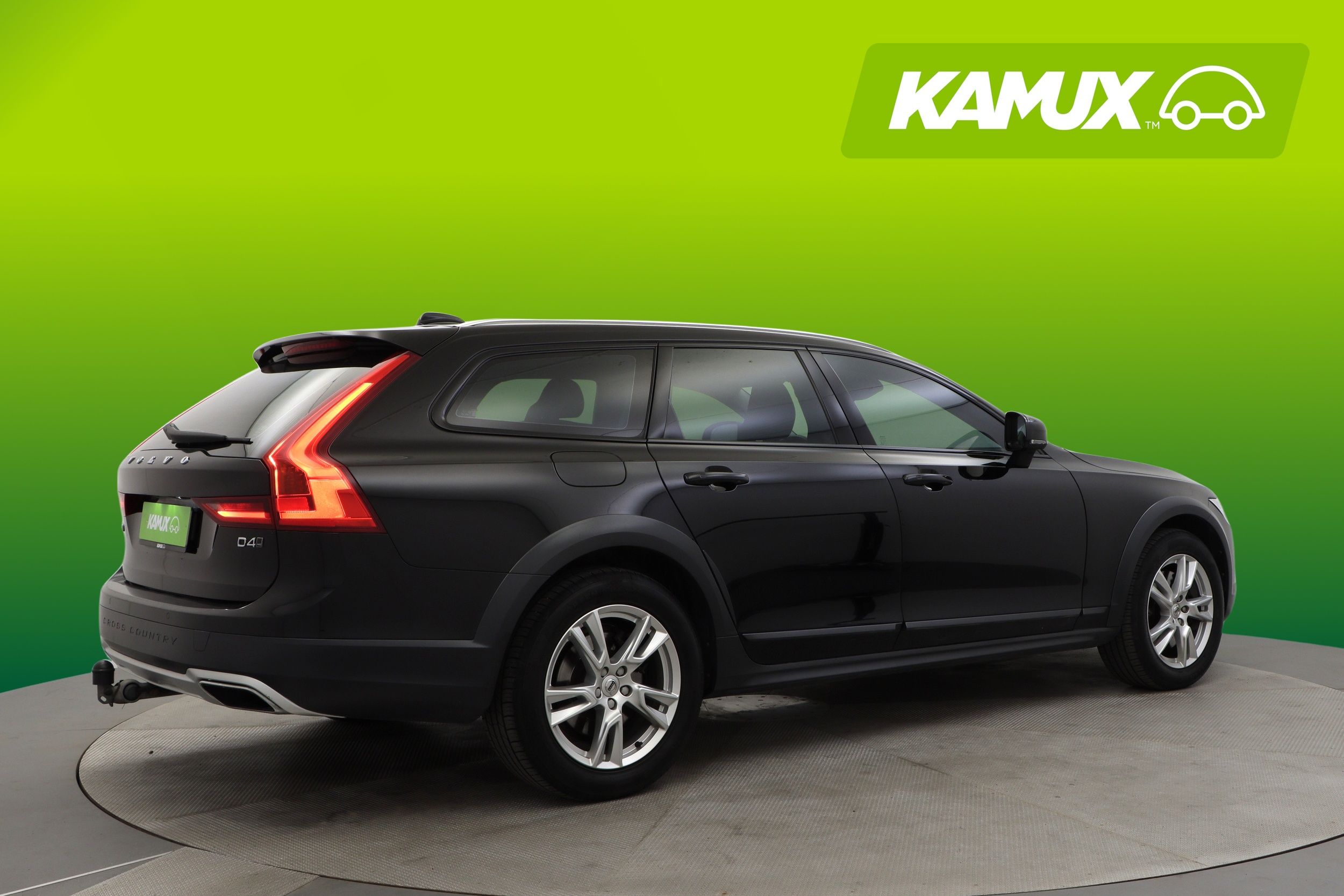 Volvo V90 Cross Country 2017, photo 2/33