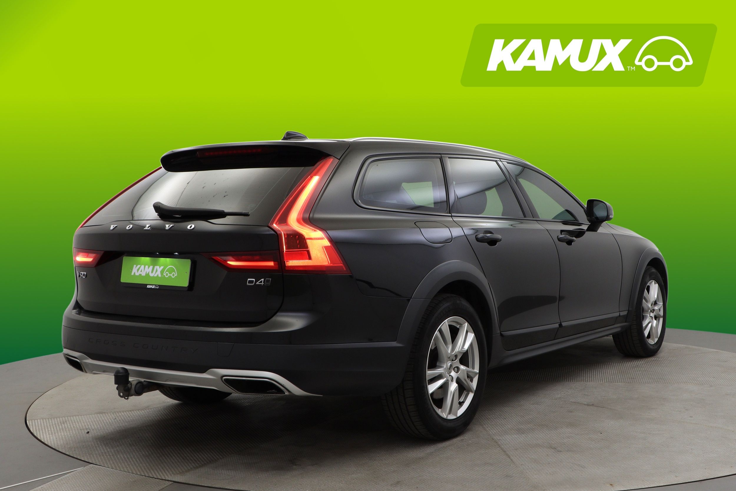 Volvo V90 Cross Country 2017, photo 3/33