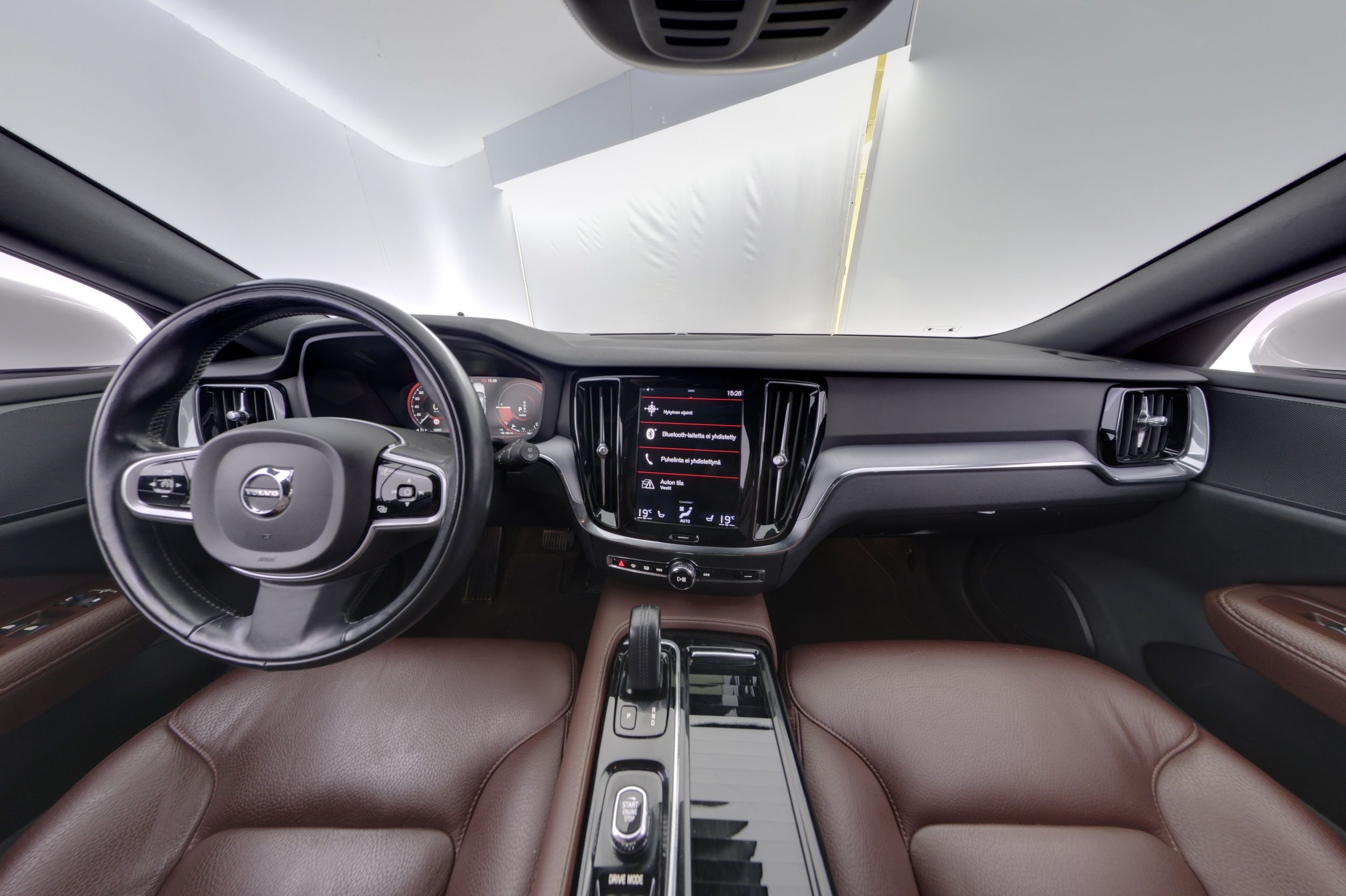 Volvo V60 2021, kuva 7/27
