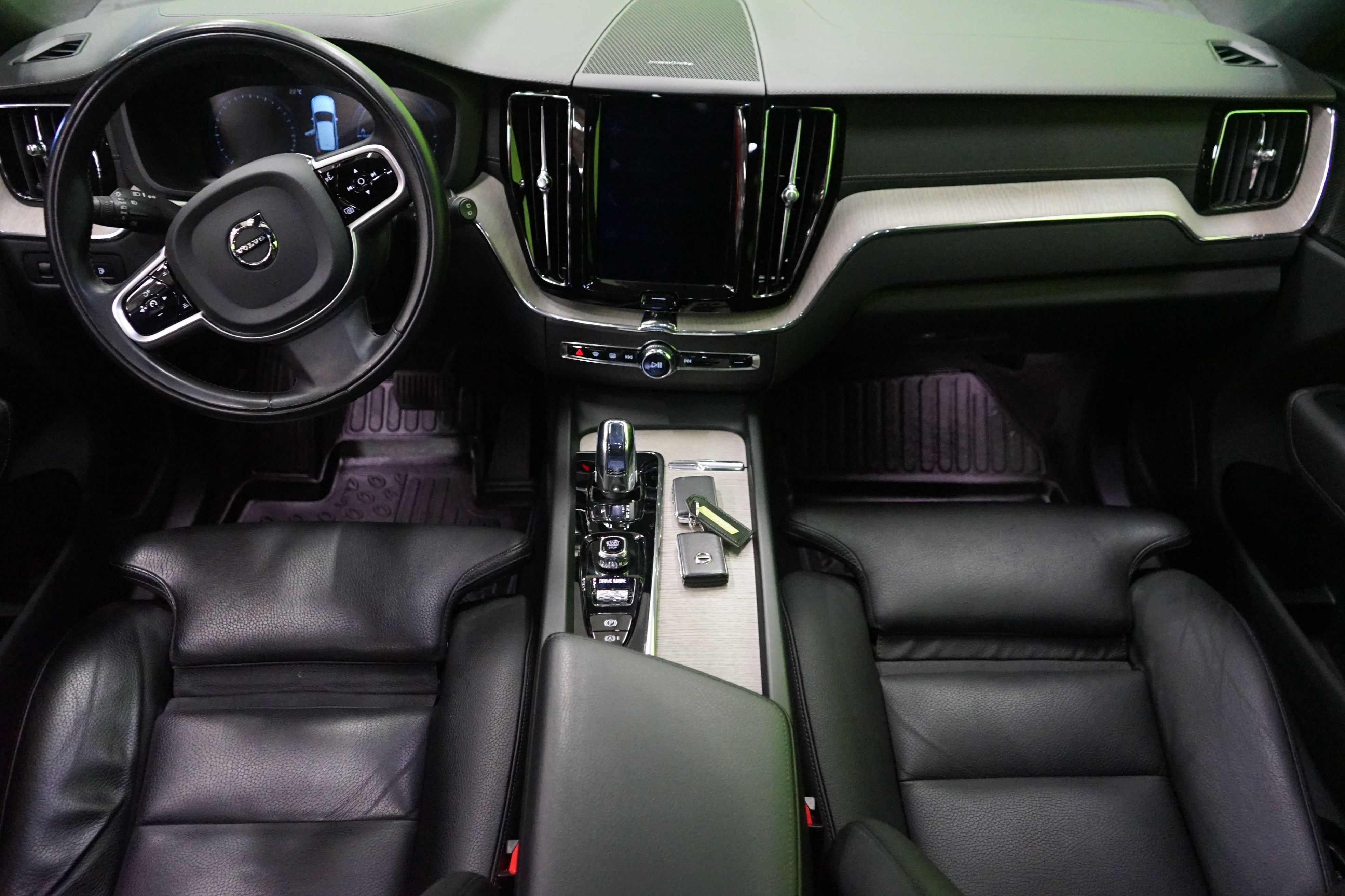 Volvo XC60 2019, kuva 6/27