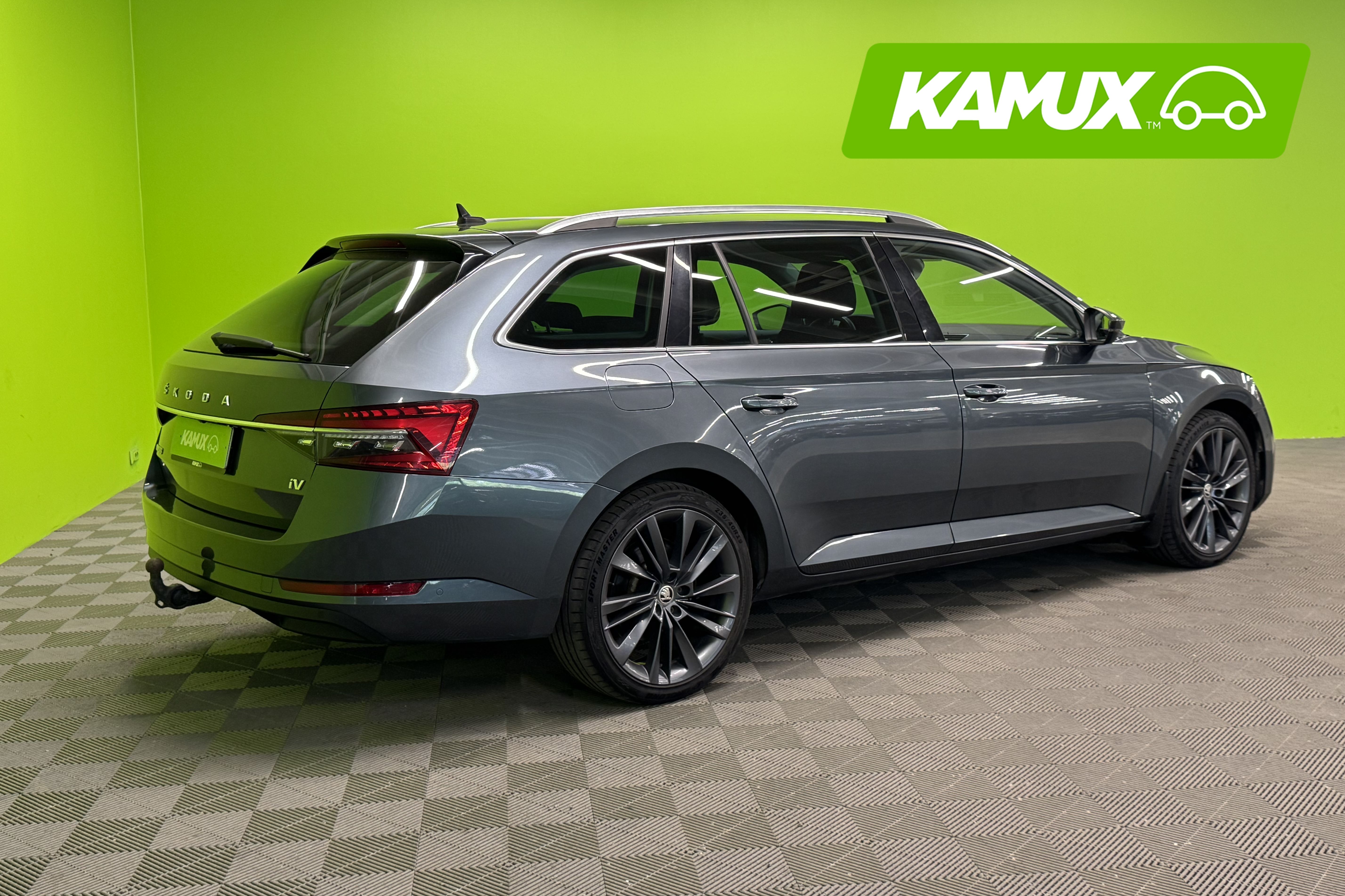 Skoda Superb 2020, photo 3/22