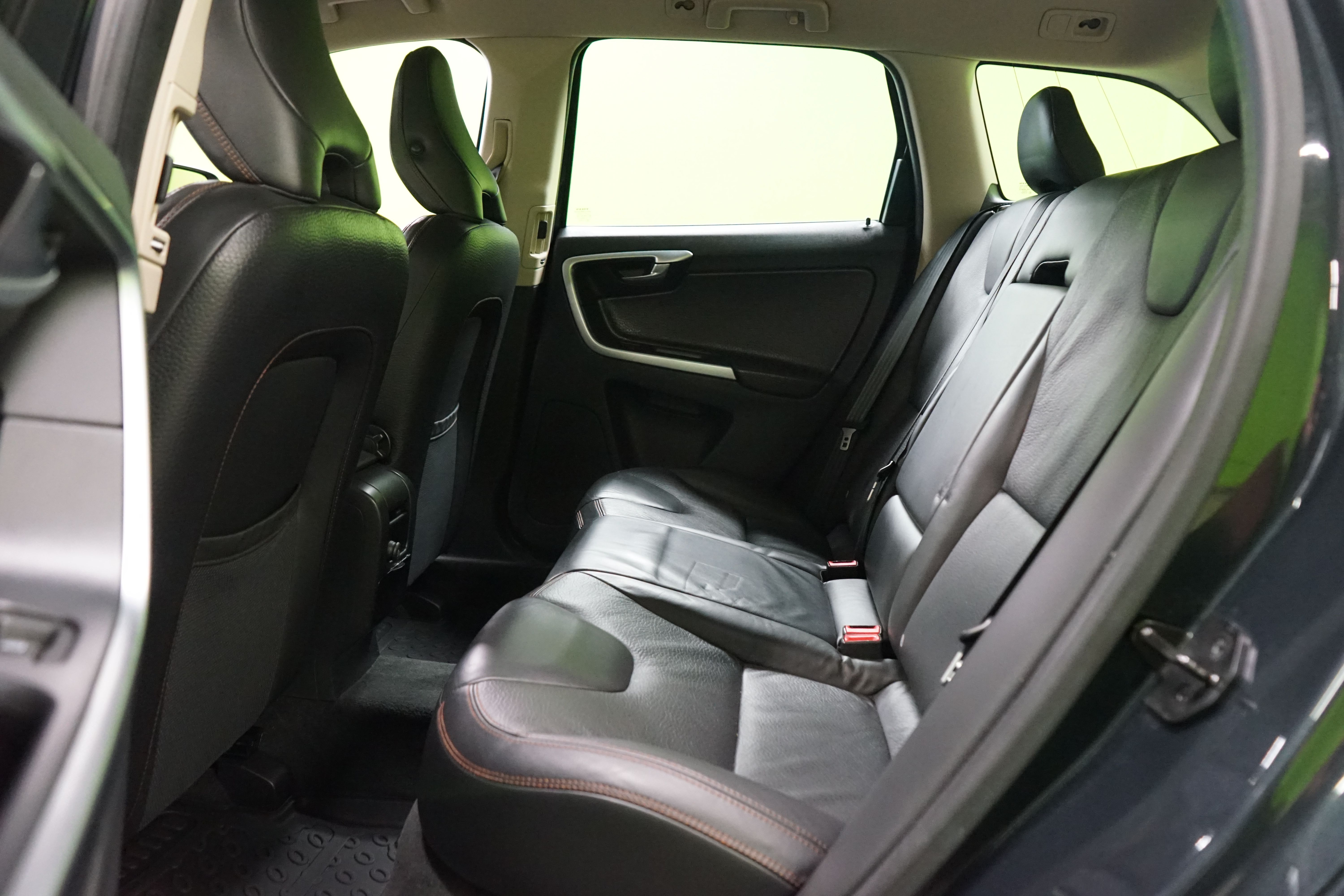 Volvo XC60 D5 AWD Summum Aut 2010, kuva 7/22