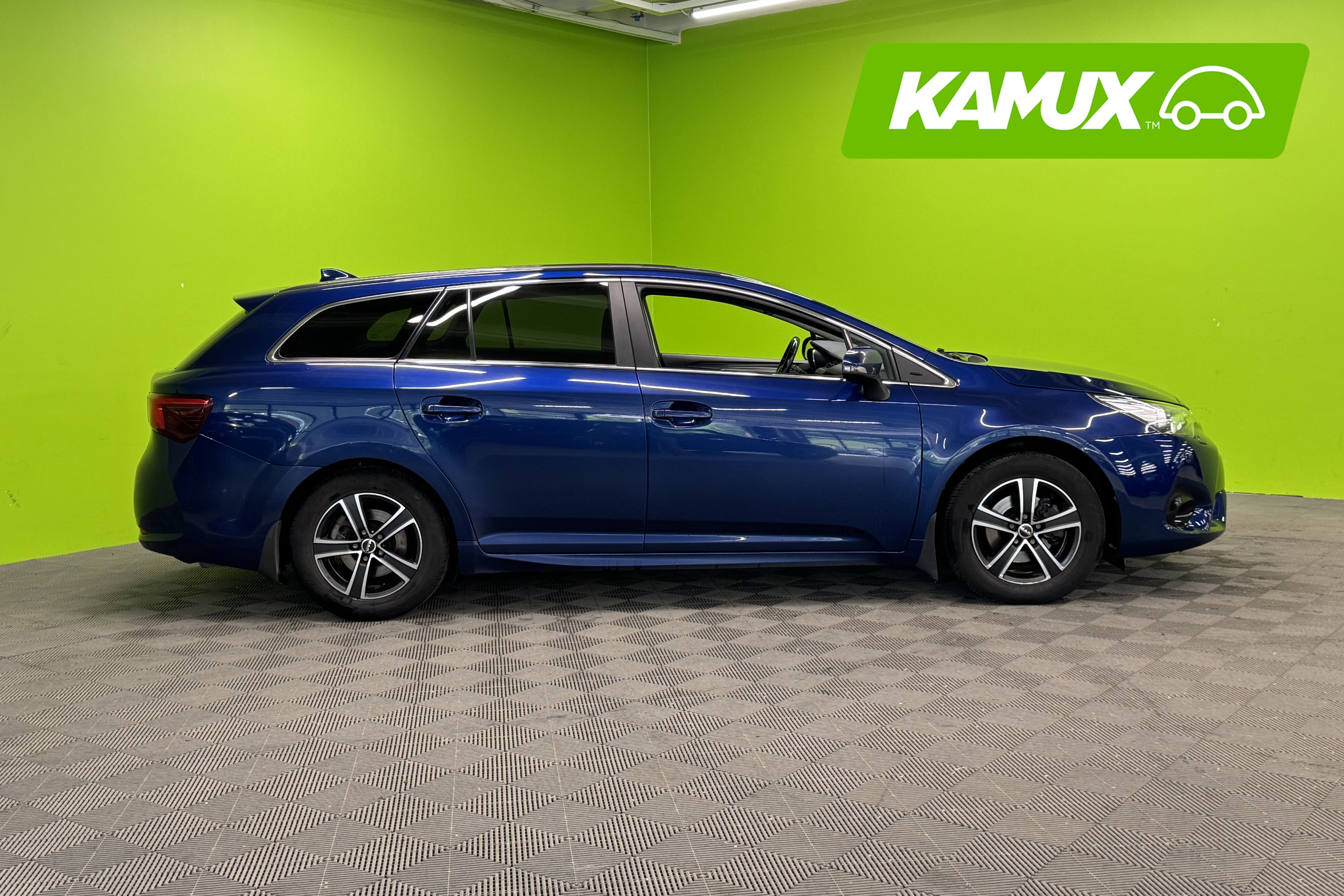 Toyota Avensis 2018, photo 2/29