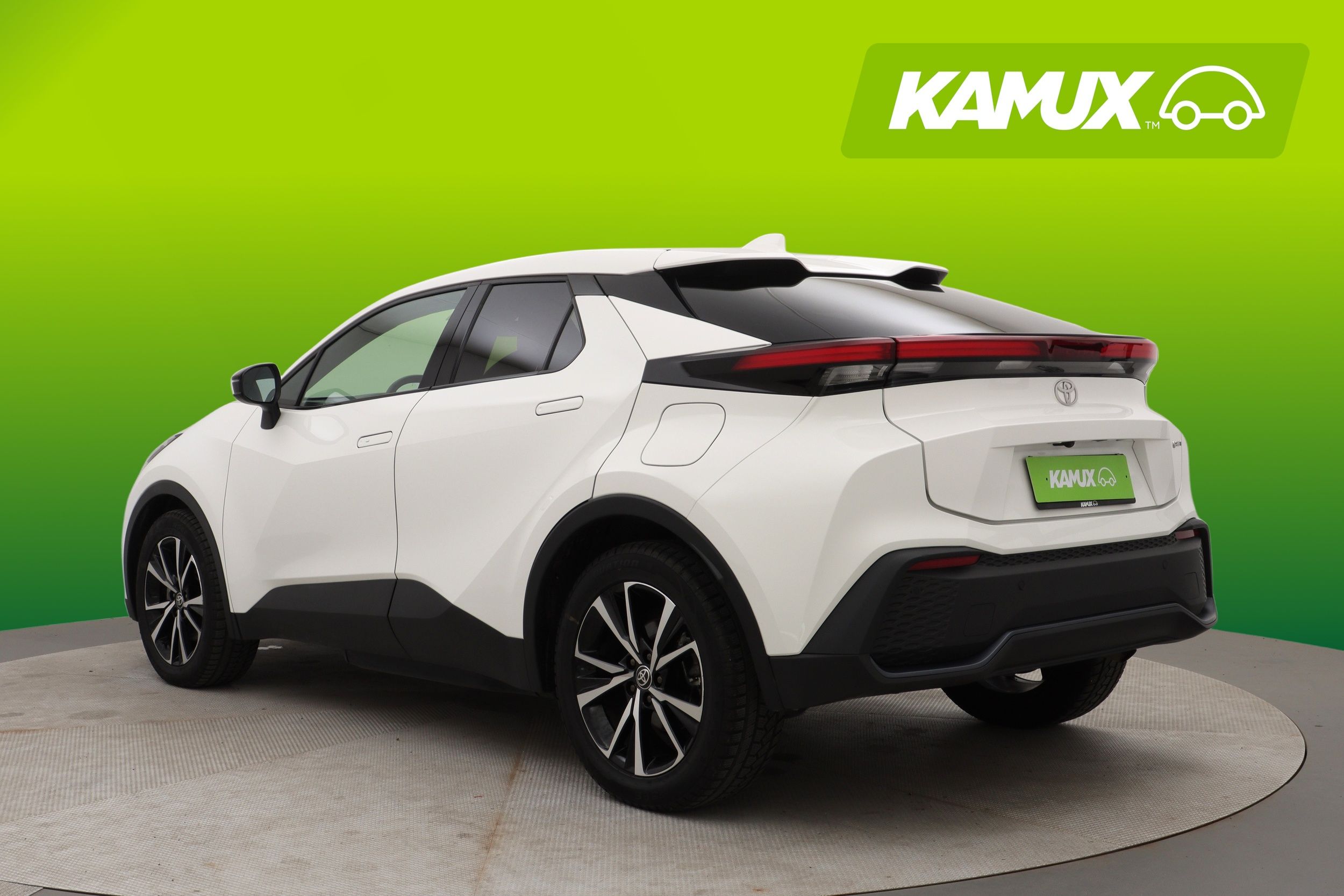 Toyota C-HR 2024, photo 4/30