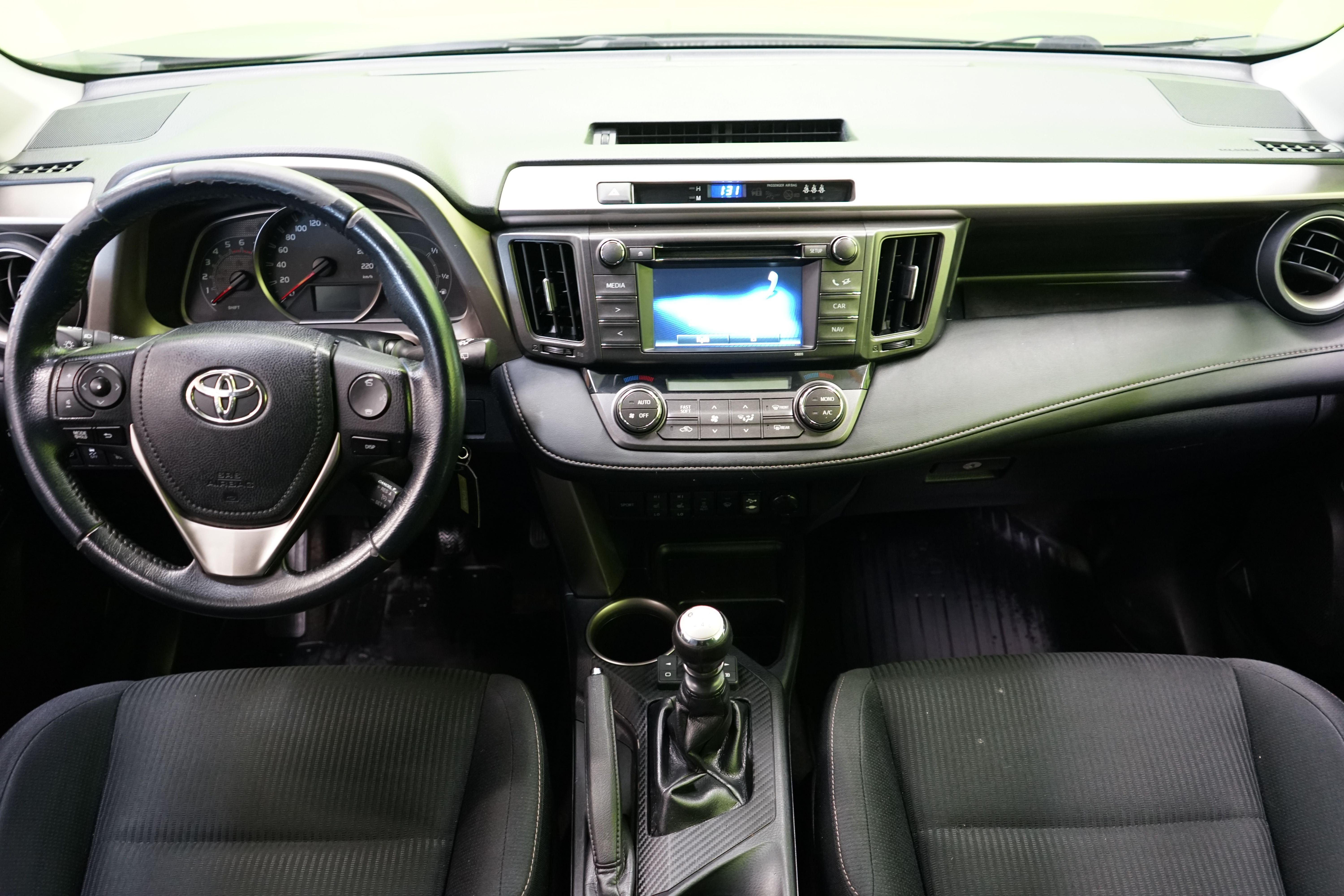 Toyota RAV4 2,0 D-4D AWD Active 2015, photo 7/24
