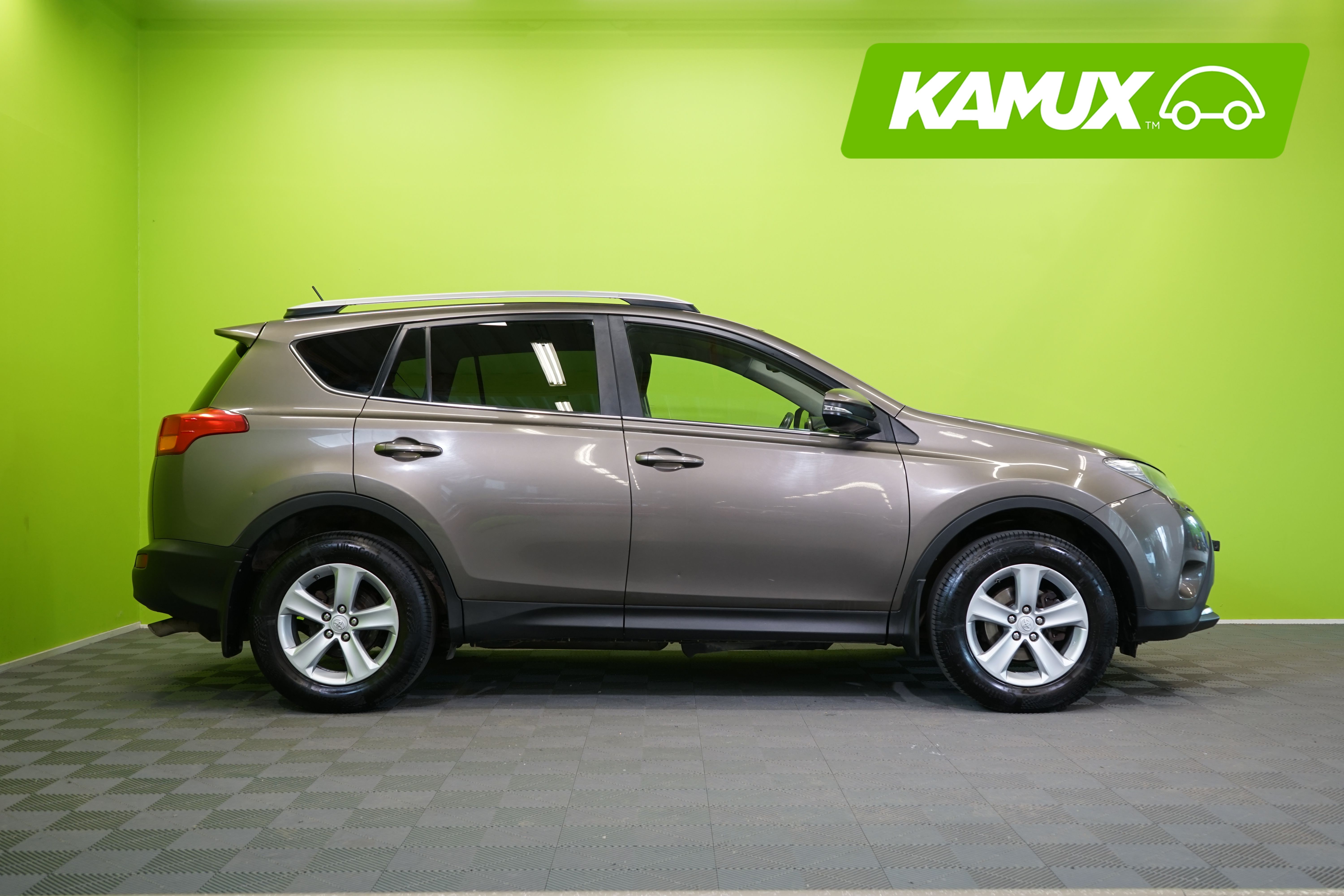 Toyota RAV4 2,0 D-4D AWD Active 2015, photo 2/24